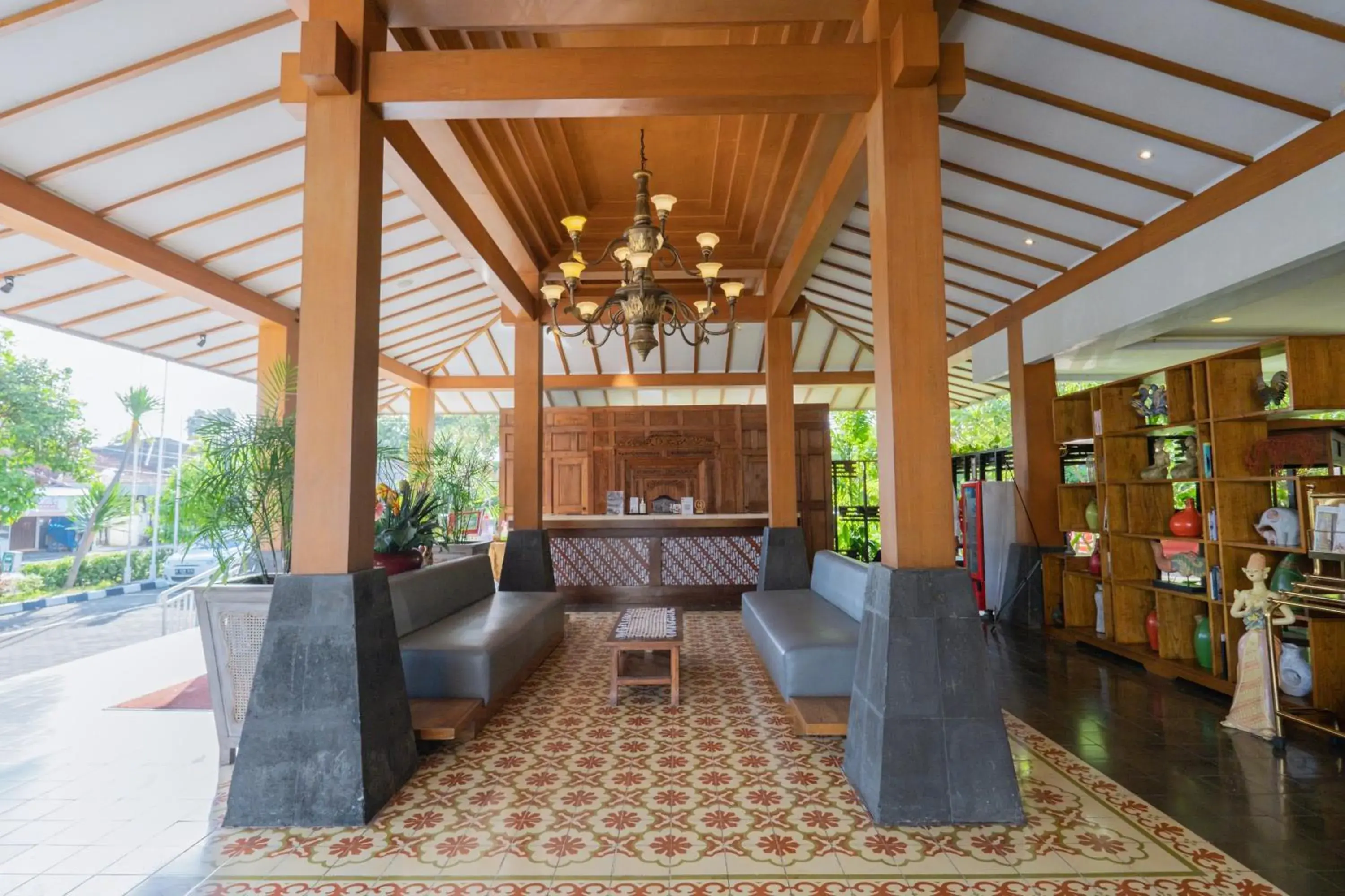 Lobby or reception in Burza Hotel Yogyakarta