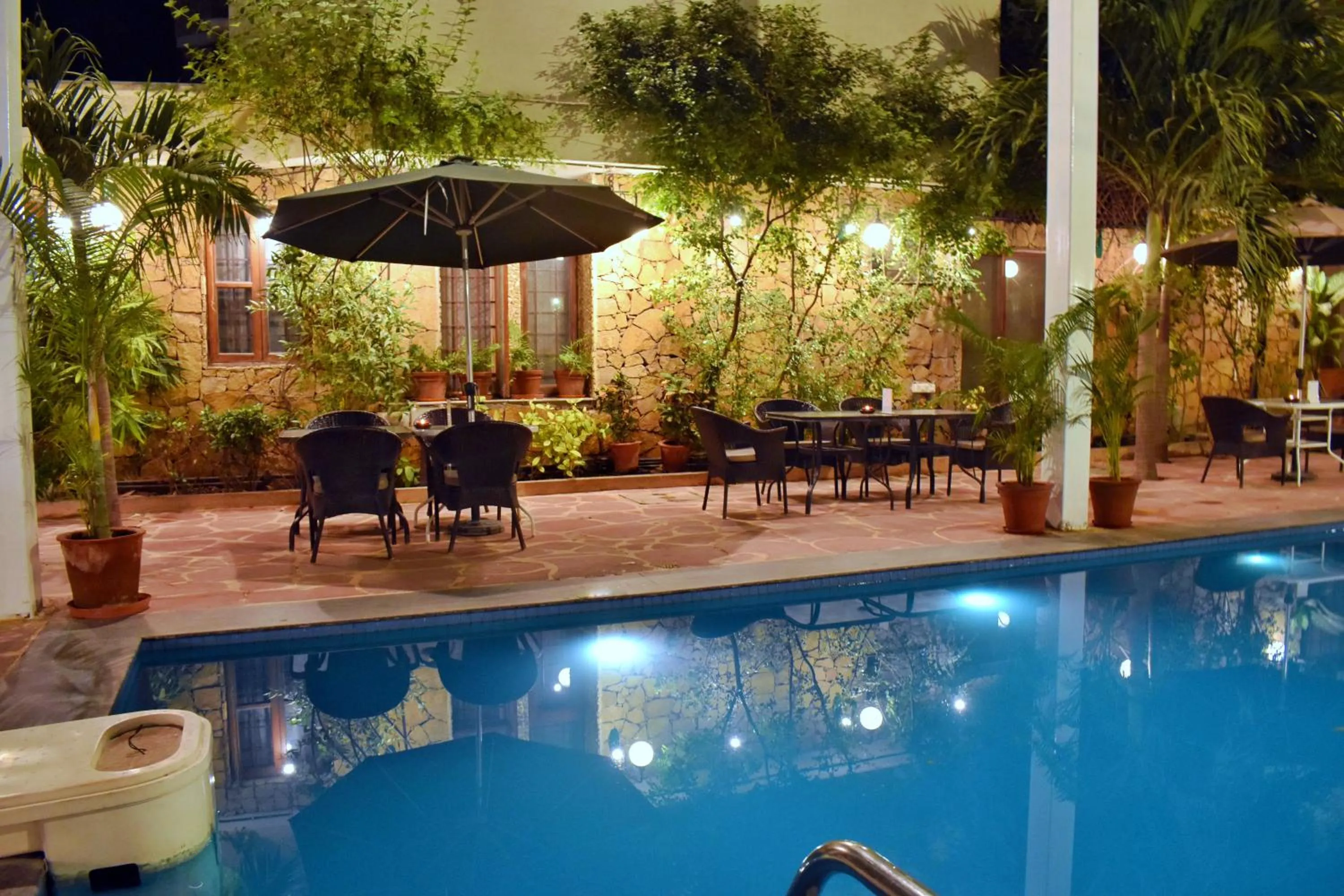 Swimming pool in WelcomHeritage Mani Mansion