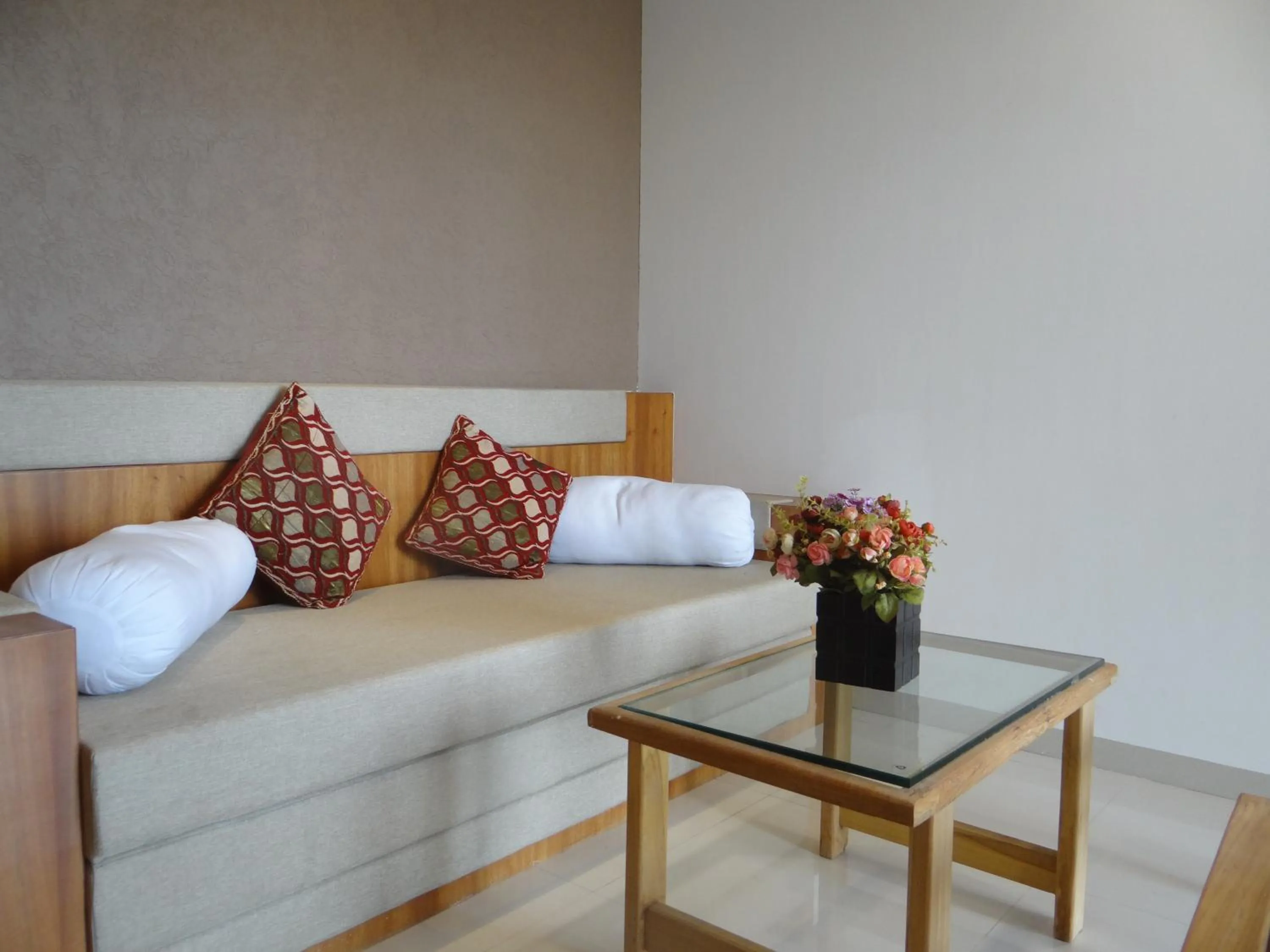 Living room, Bed in Pushpak Resort