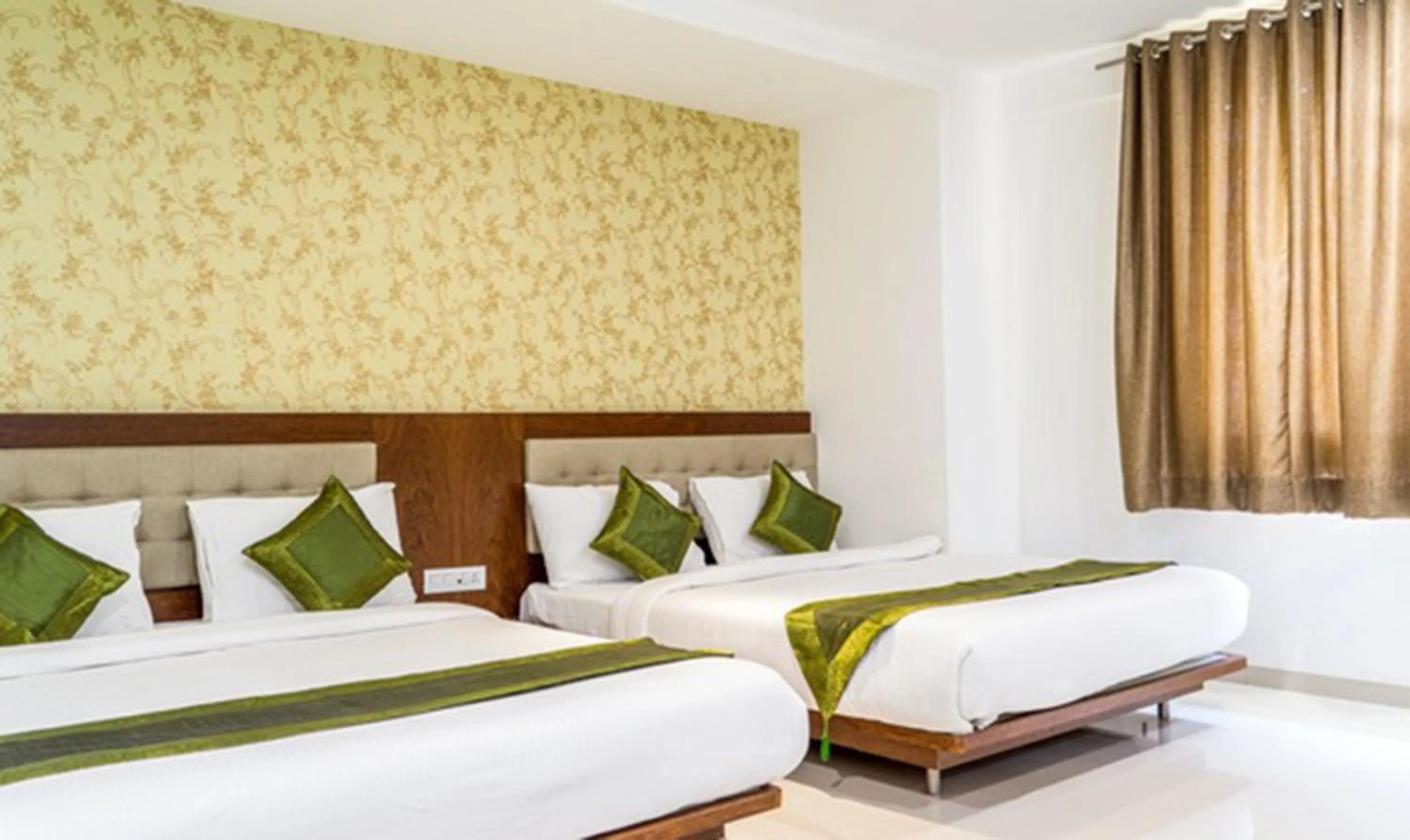 Bedroom, Bed in Pushpak Resort