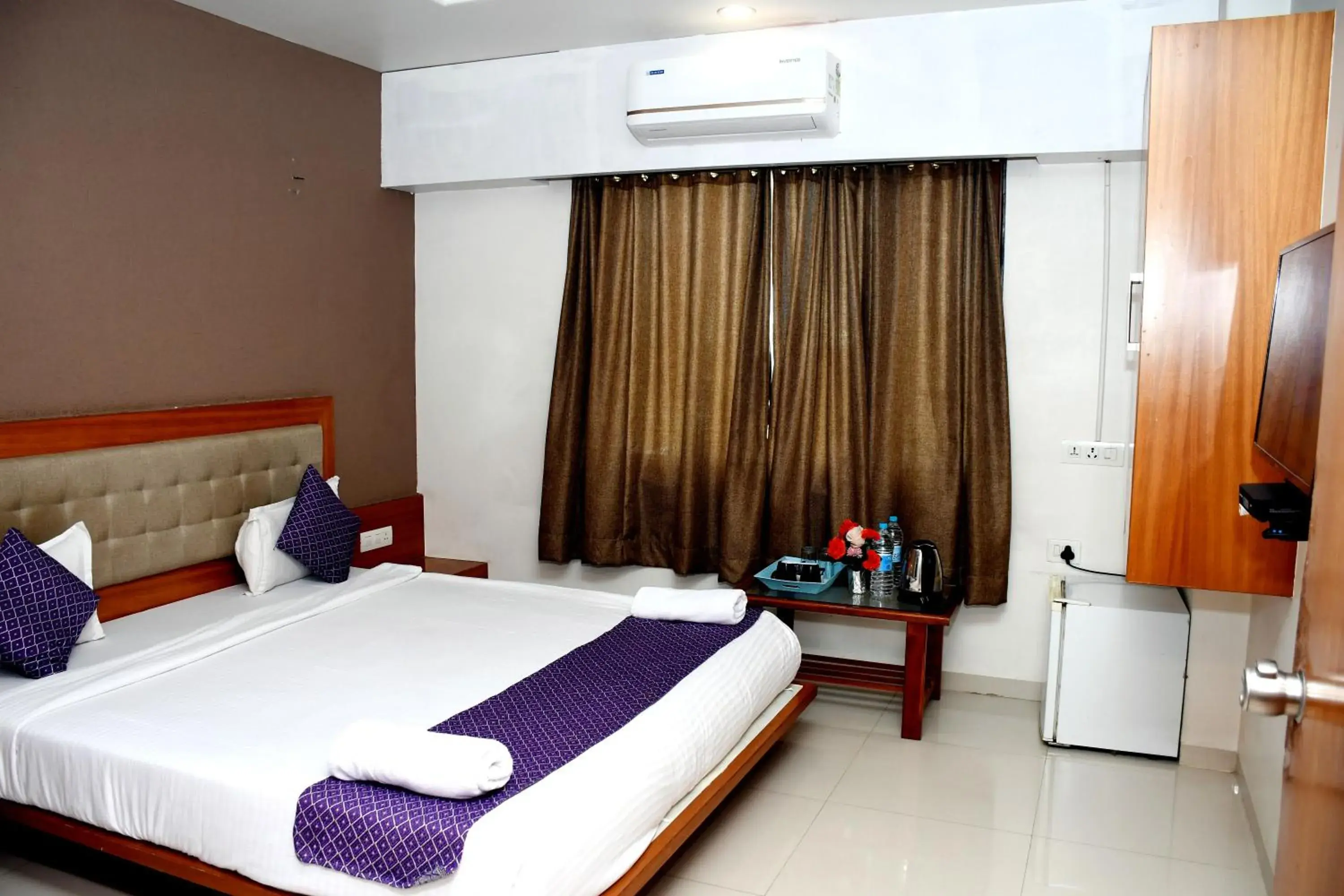 Bed in Pushpak Resort Bed in Pushpak Resort