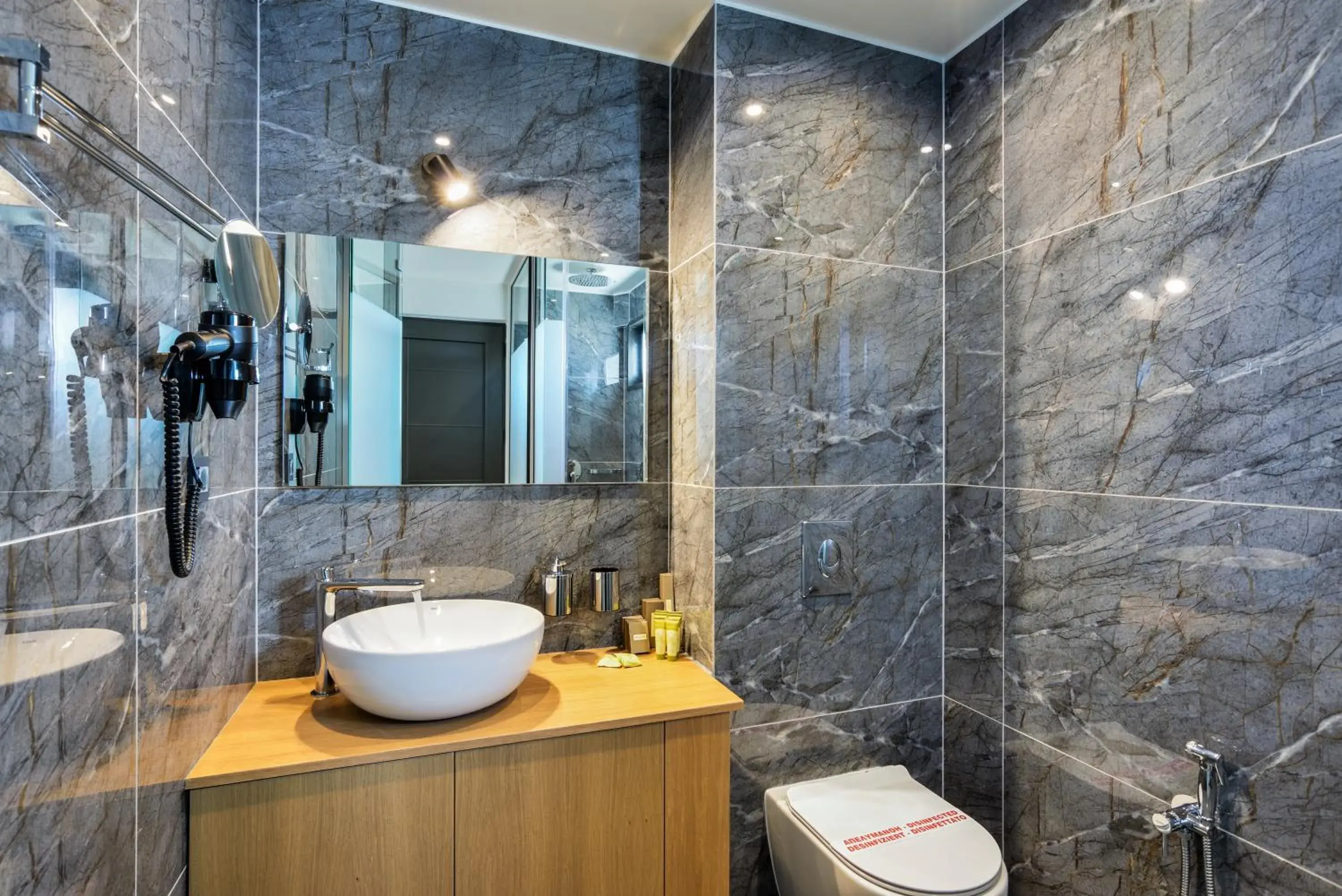 Toilet in Elia Agia Marina Hotel Toilet in Elia Agia Marina Hotel