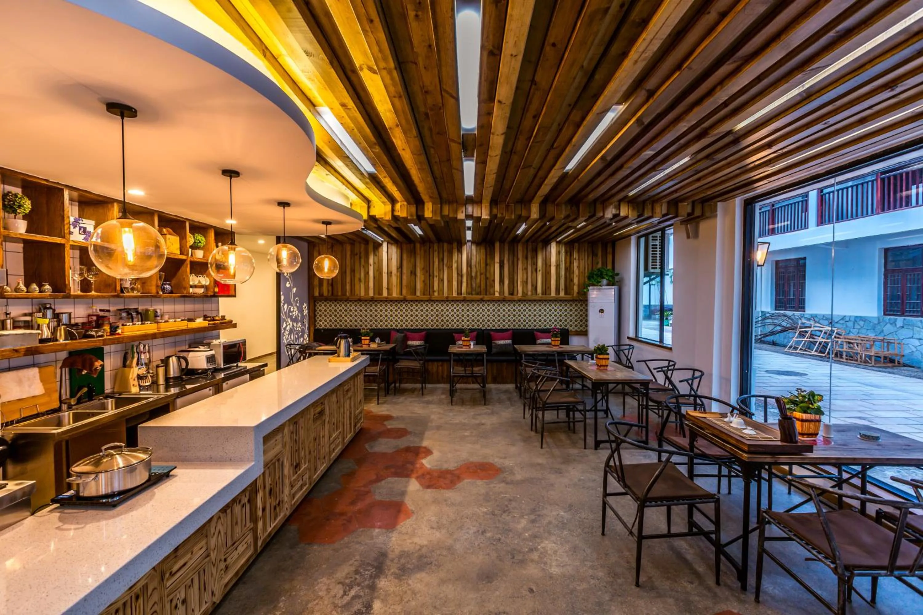 Lounge or bar in Moon Flower Hotel