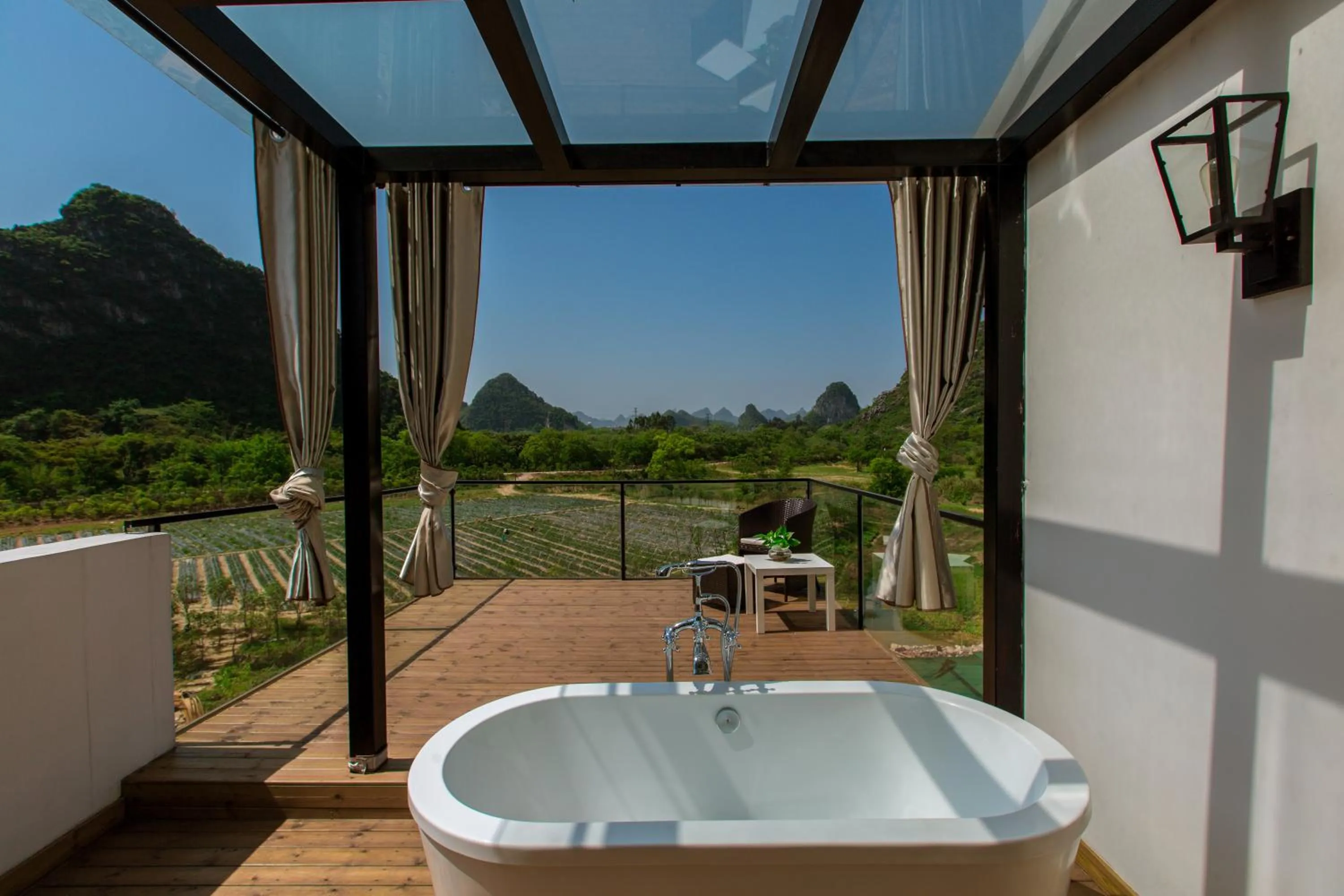 Balcony/Terrace in Moon Flower Hotel