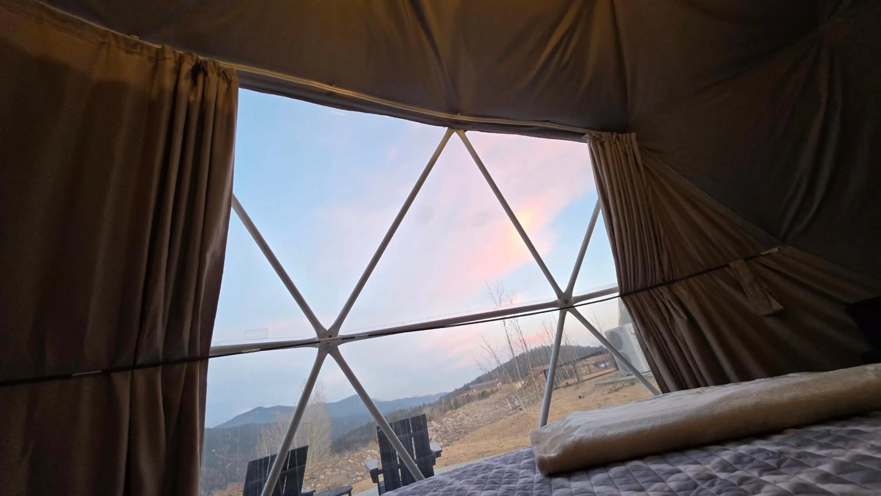 Bed in The Nest at Black Hawk