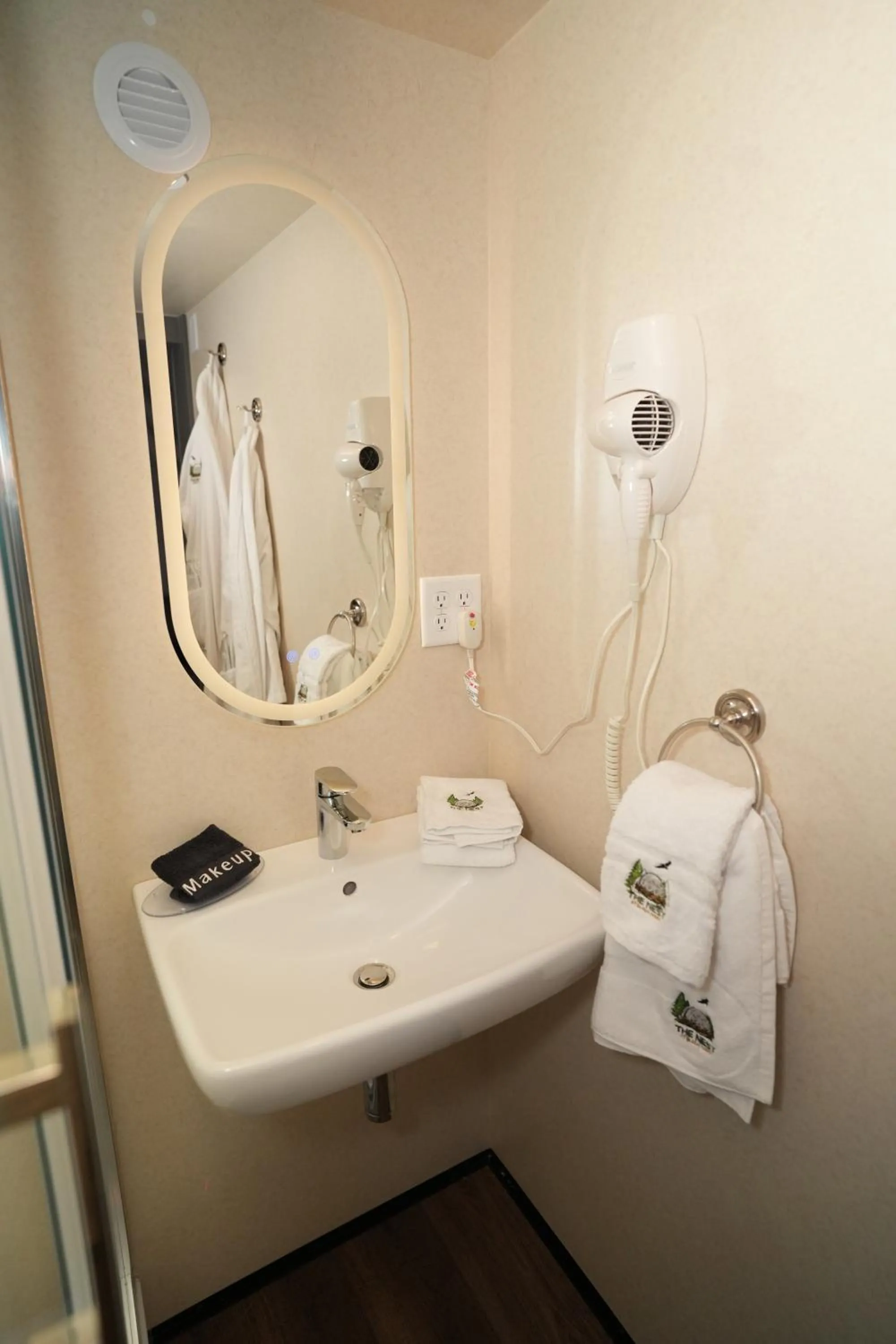 Bathroom in The Nest at Black Hawk