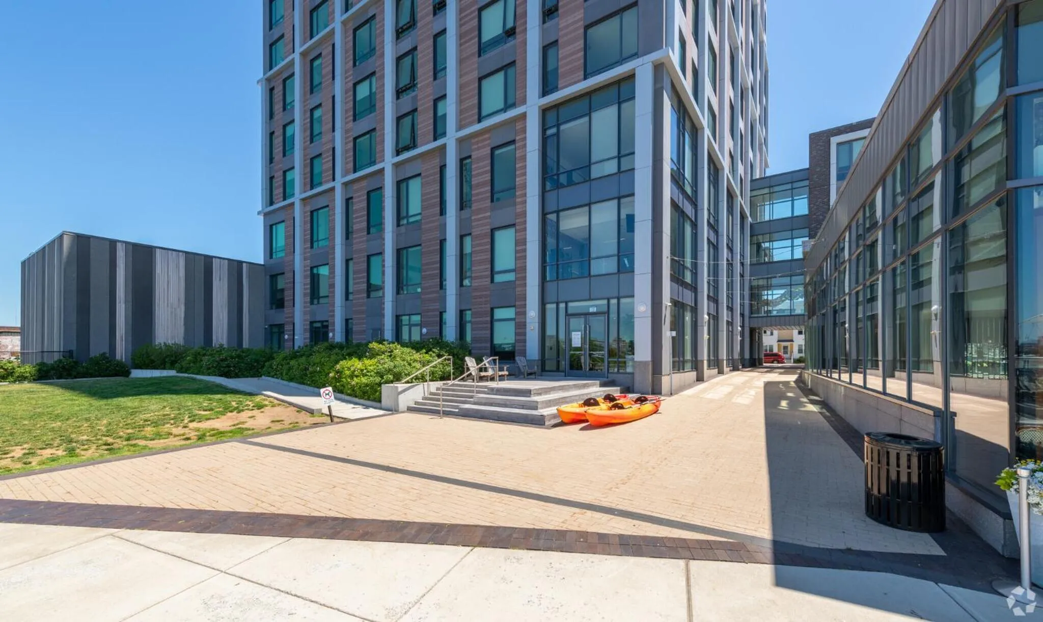 Facade/entrance in Luxury Apartments by Hyatus Downtown Boston