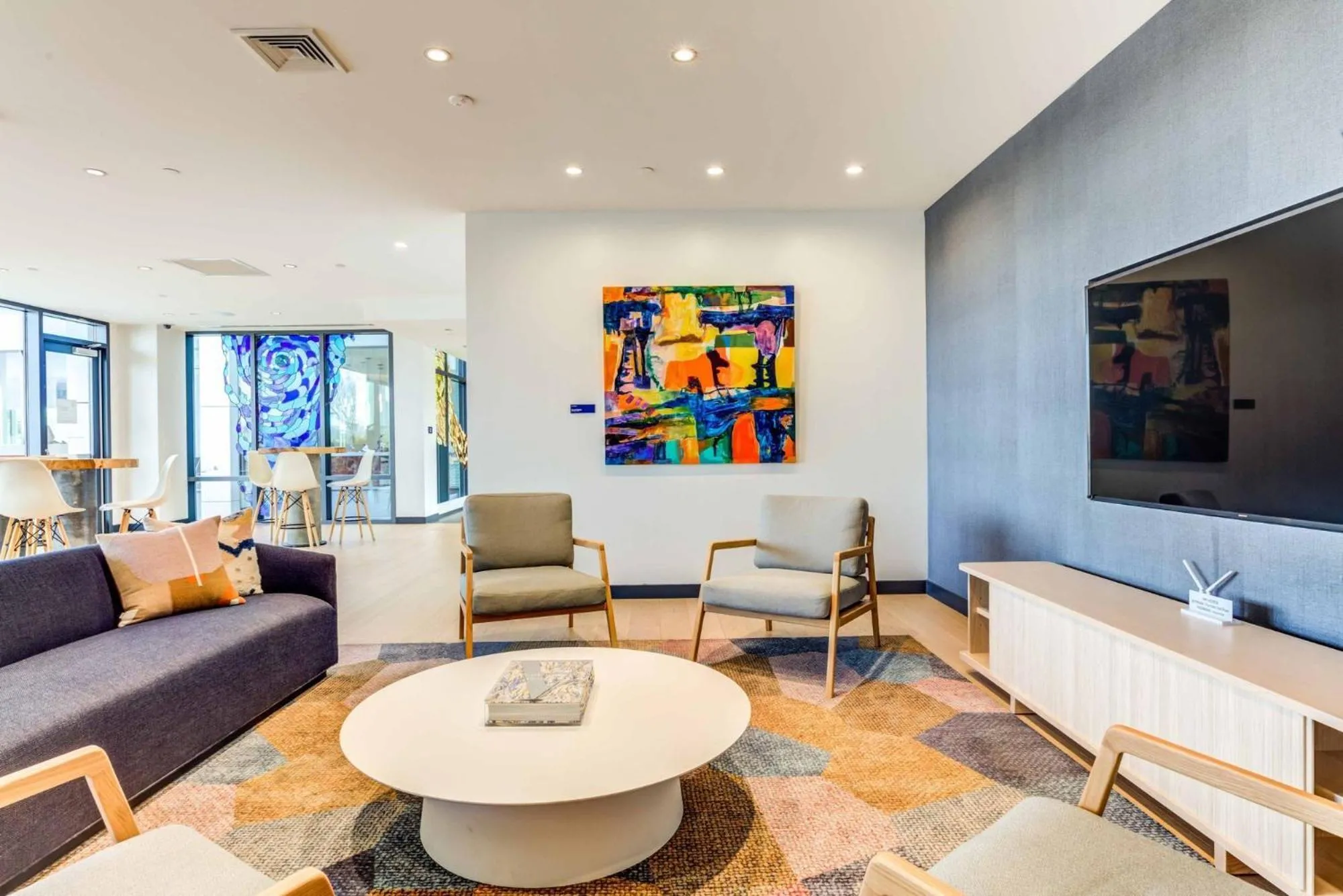 Seating area in Luxury Apartments by Hyatus Downtown Boston