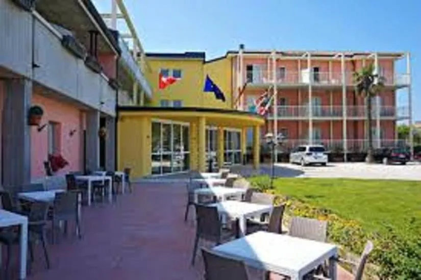 Property building in Hotel Bella Lazise