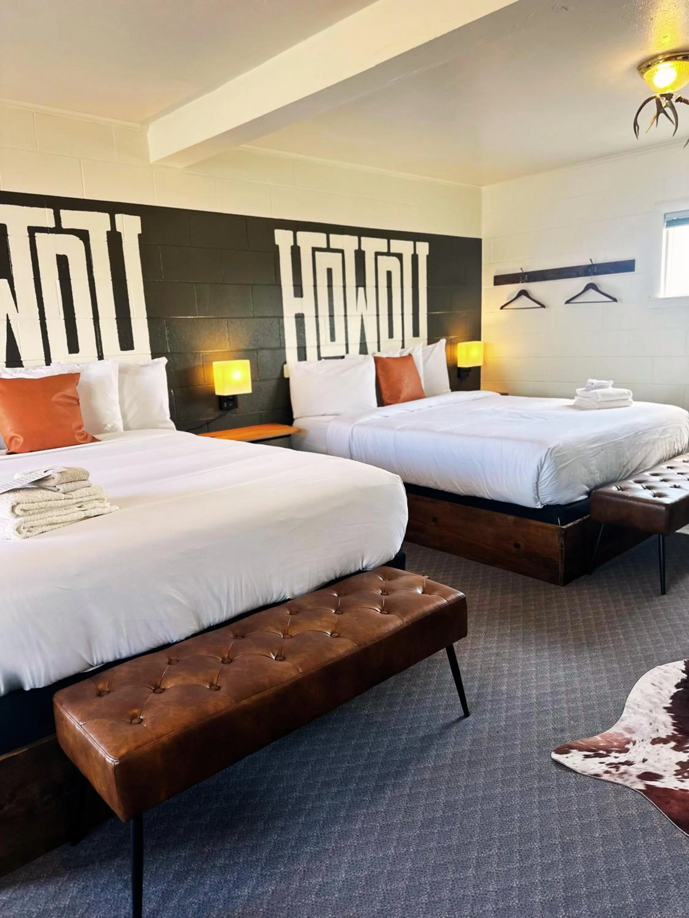 Bed in Elk Antler Inn