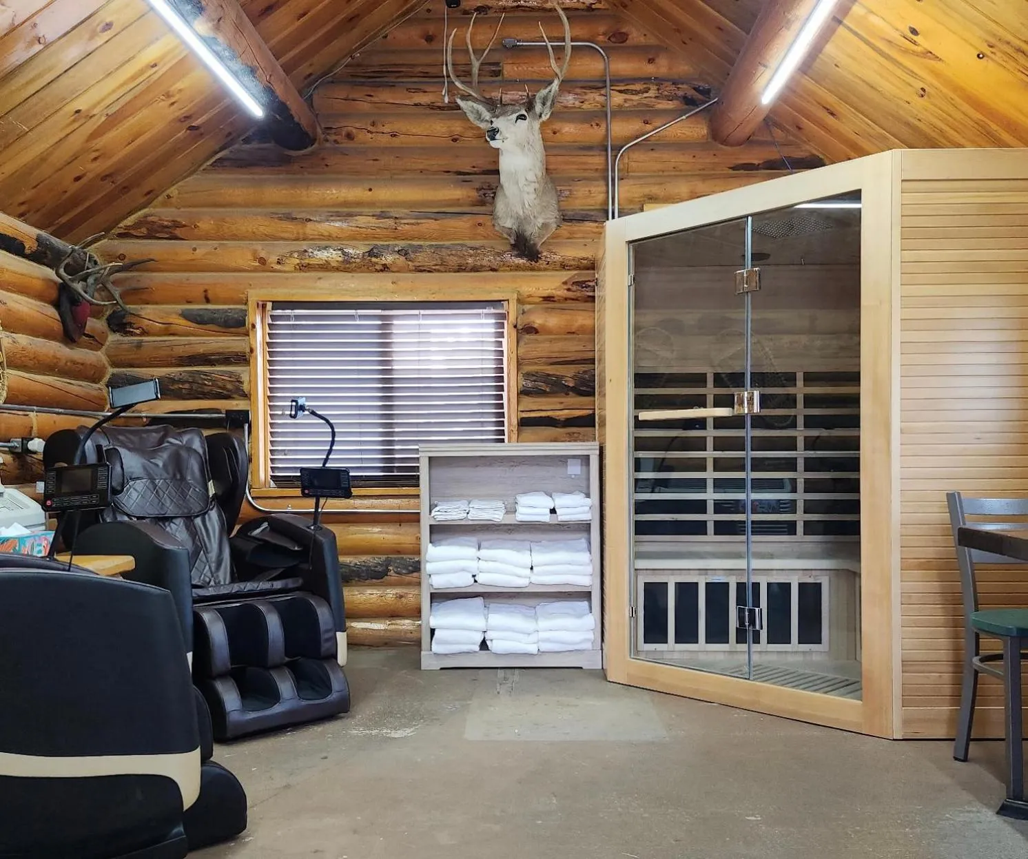 Elk Antler Inn