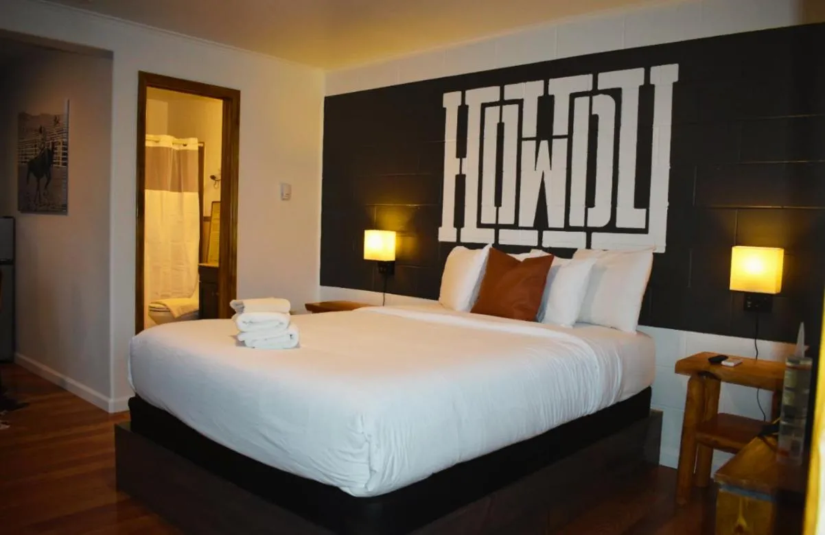 Bed in Elk Antler Inn