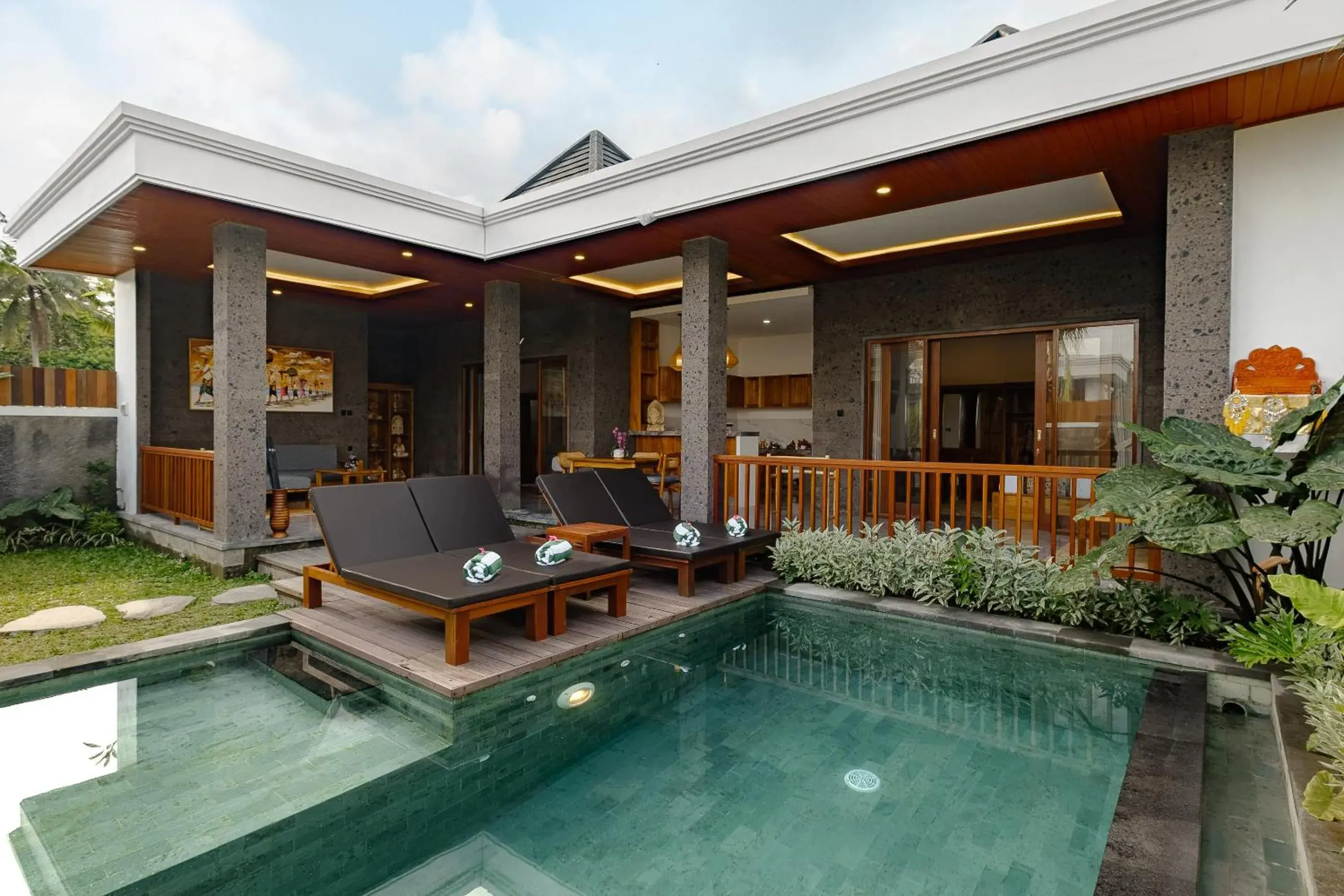 Two-Bedroom Villa in Badawa Ubud Villa Two-Bedroom Villa in Badawa Ubud Villa