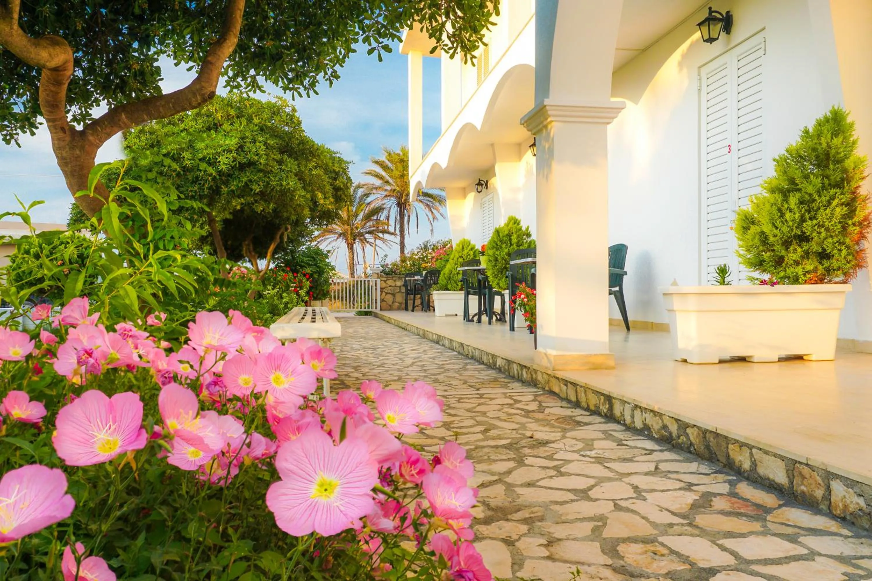 Property building in Cubaneros Holiday Inn