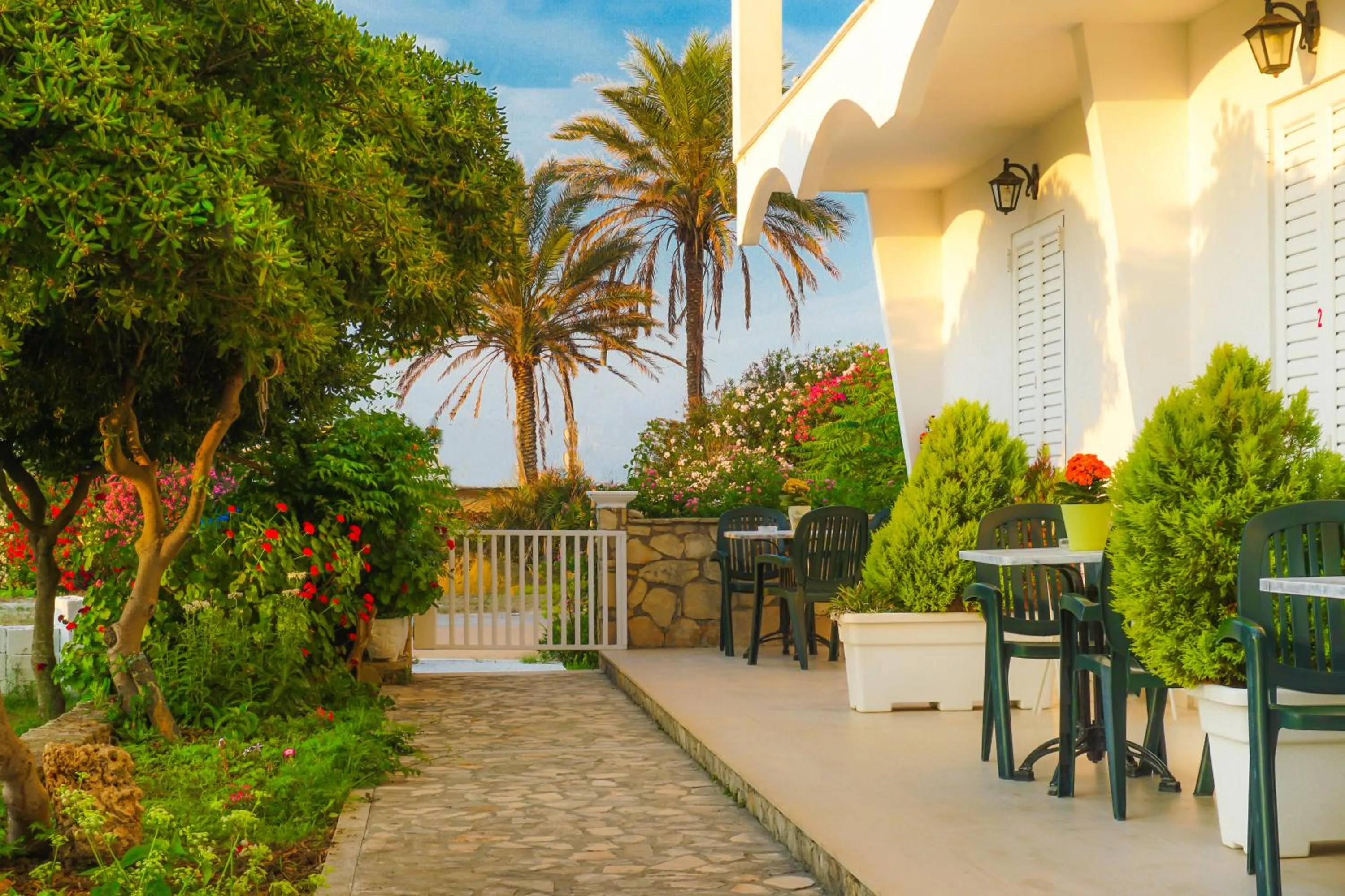 Property building in Cubaneros Holiday Inn