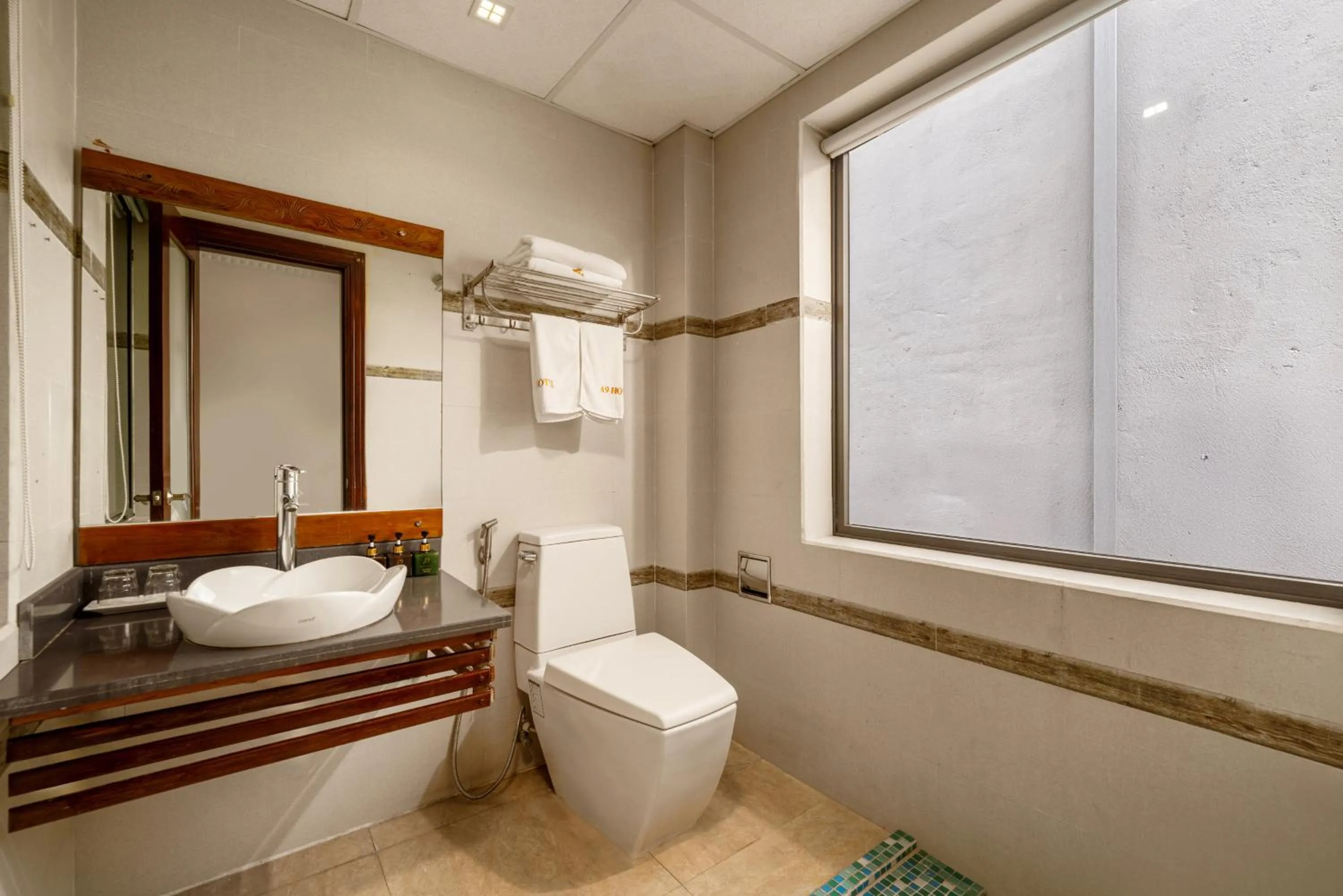 Toilet in A9 Beach Hotel Da Nang