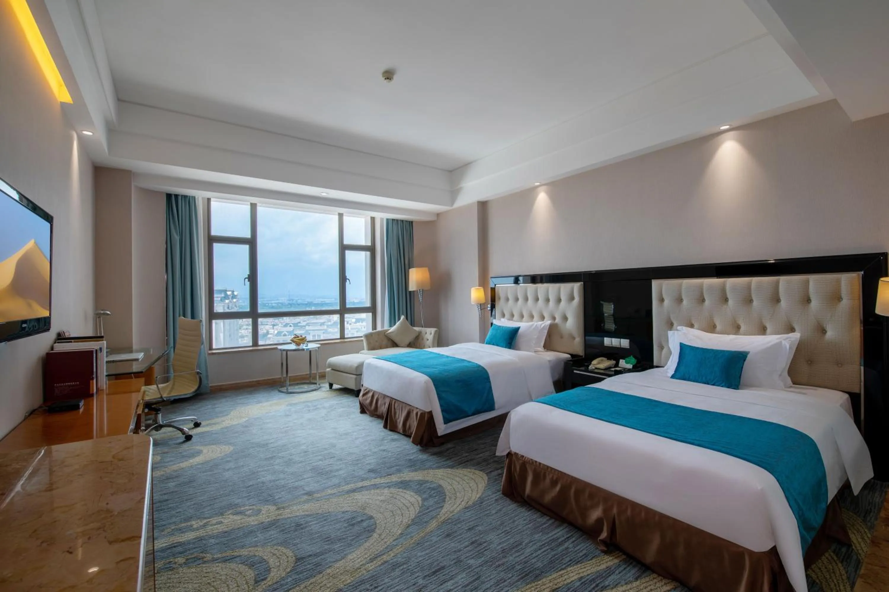 Bed in Elong Me Hotel