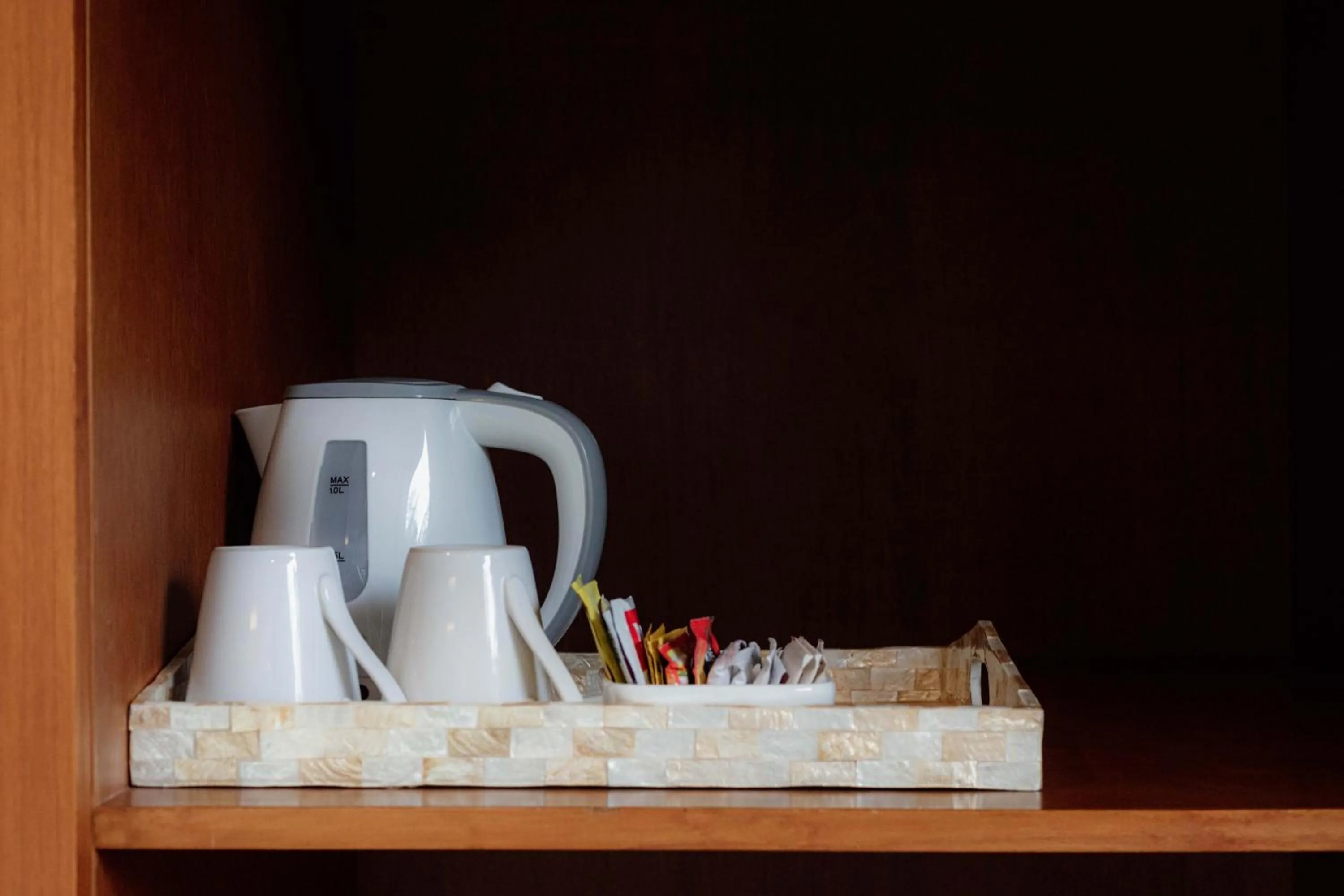 Coffee/tea facilities in Amoya Inn