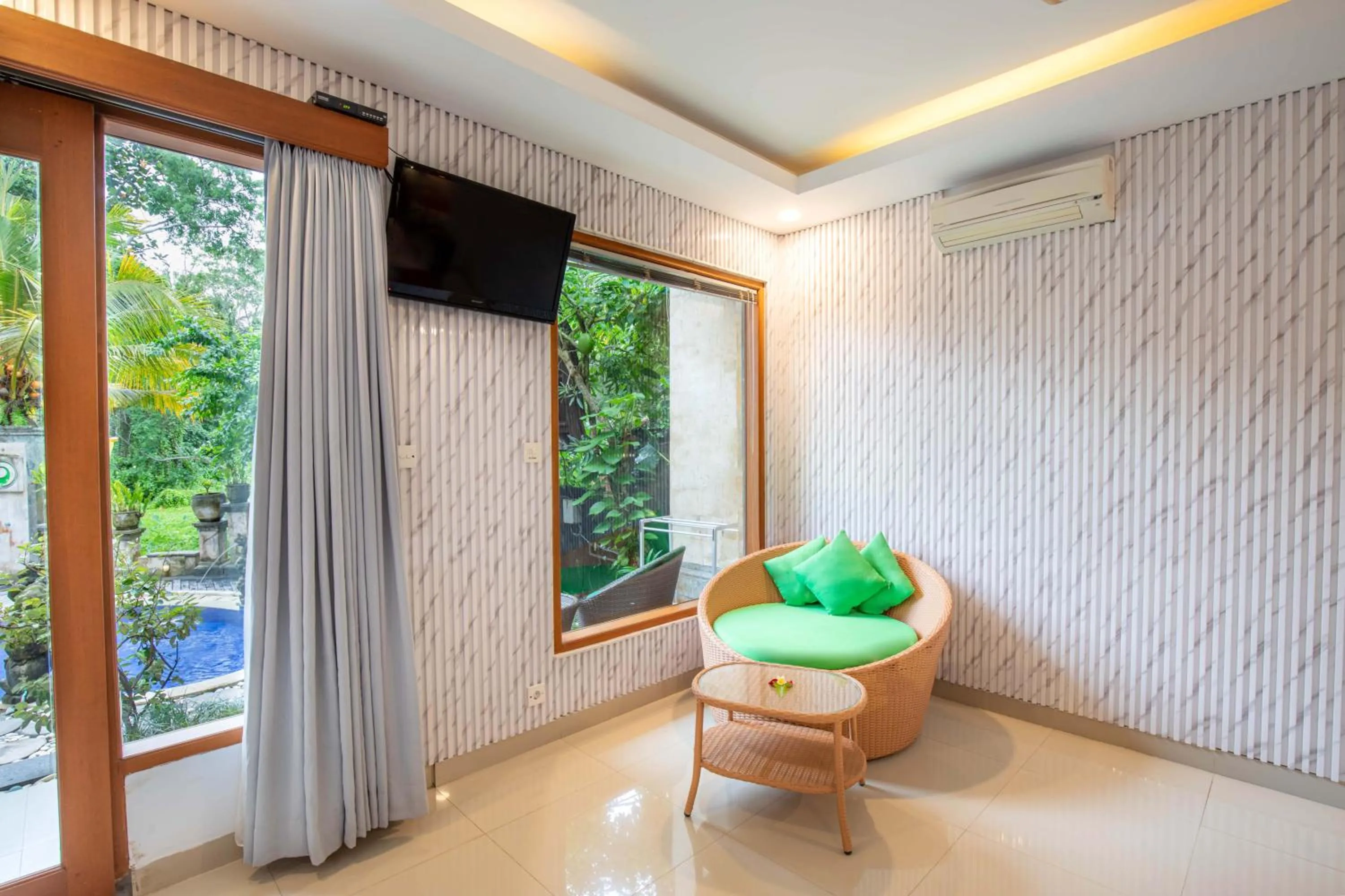 TV and multimedia in Amoya Inn