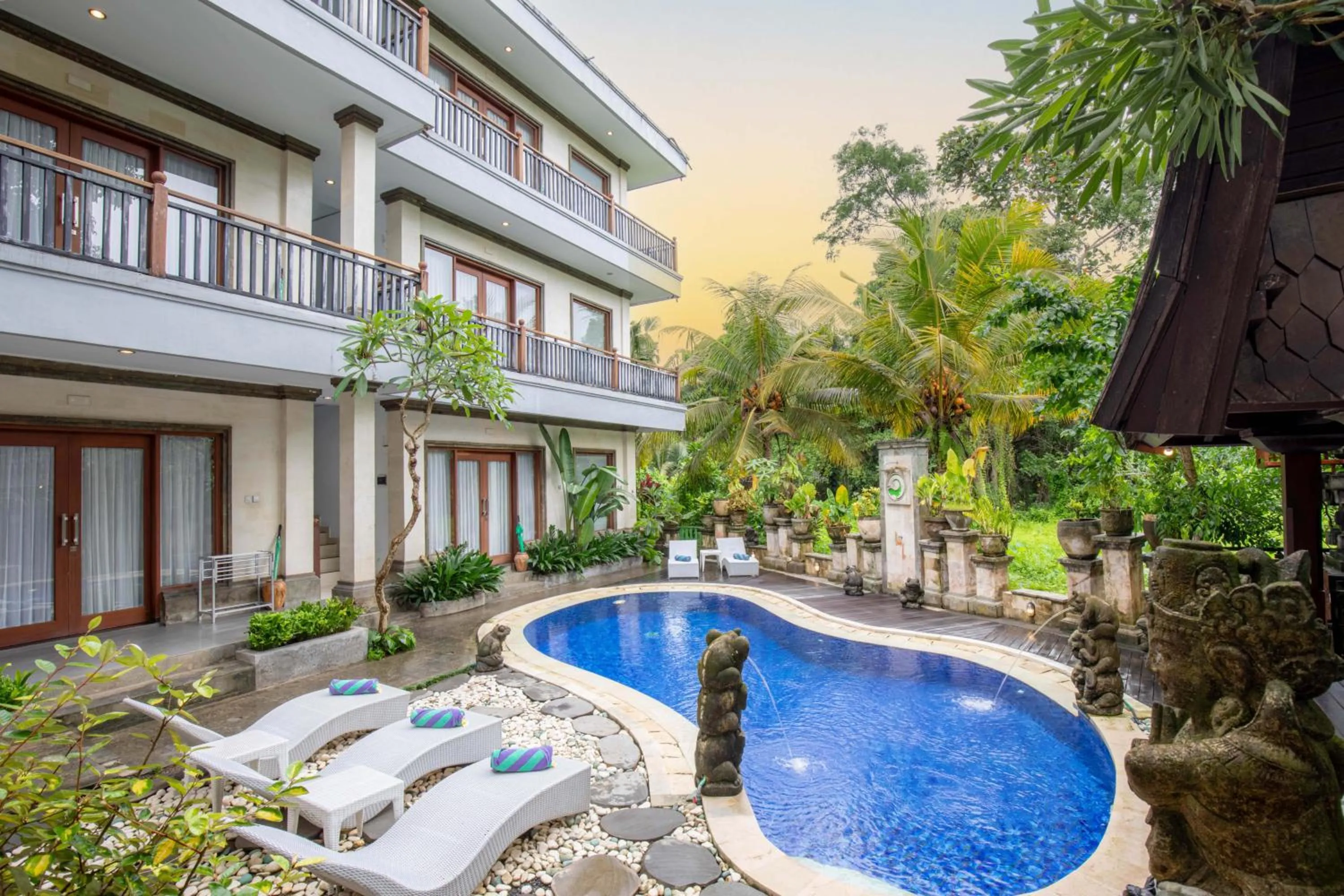 Property building in Amoya Inn