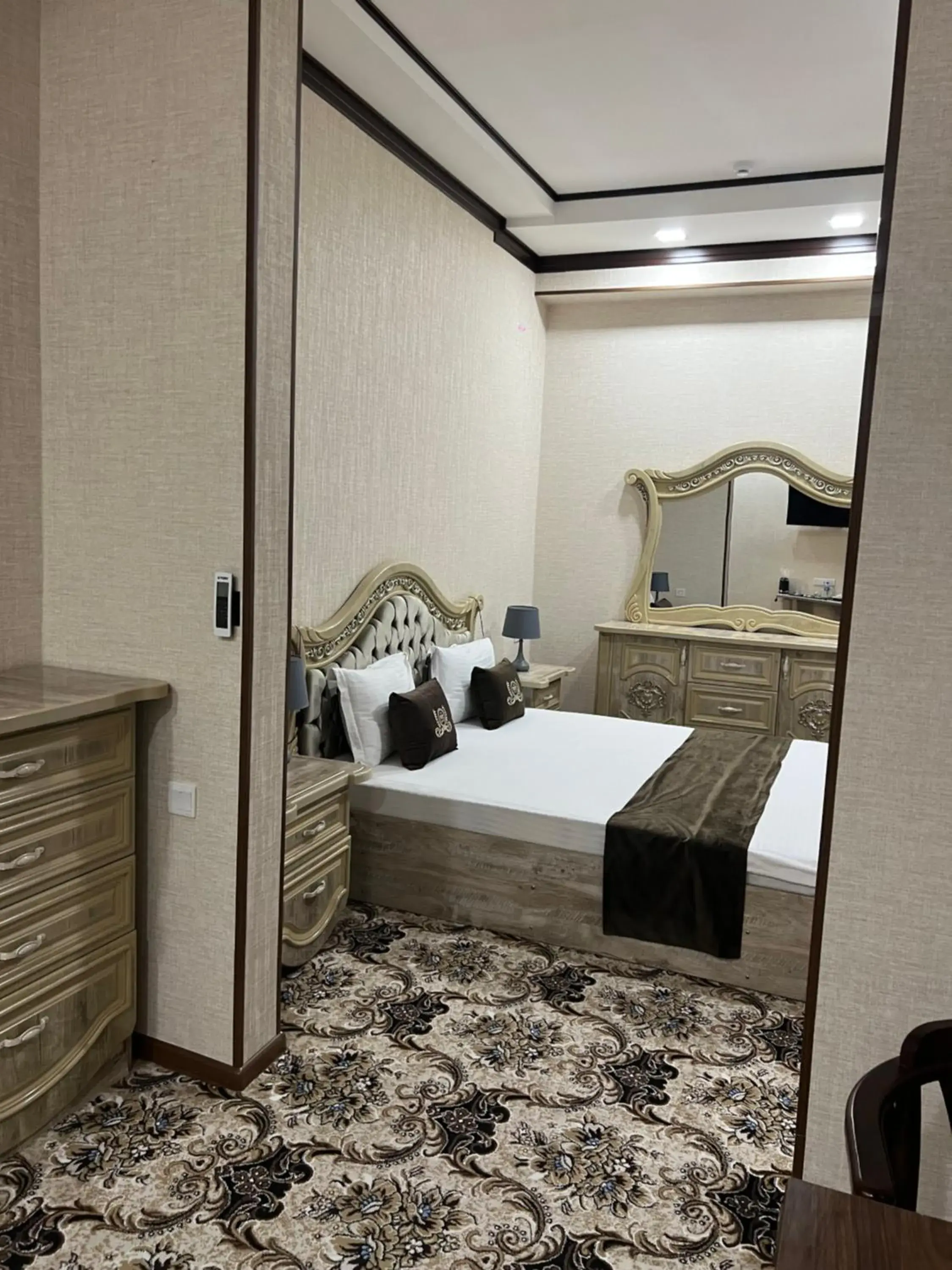 One-Bedroom Suite - single occupancy in Ark Hotel One-Bedroom Suite - single occupancy in Ark Hotel
