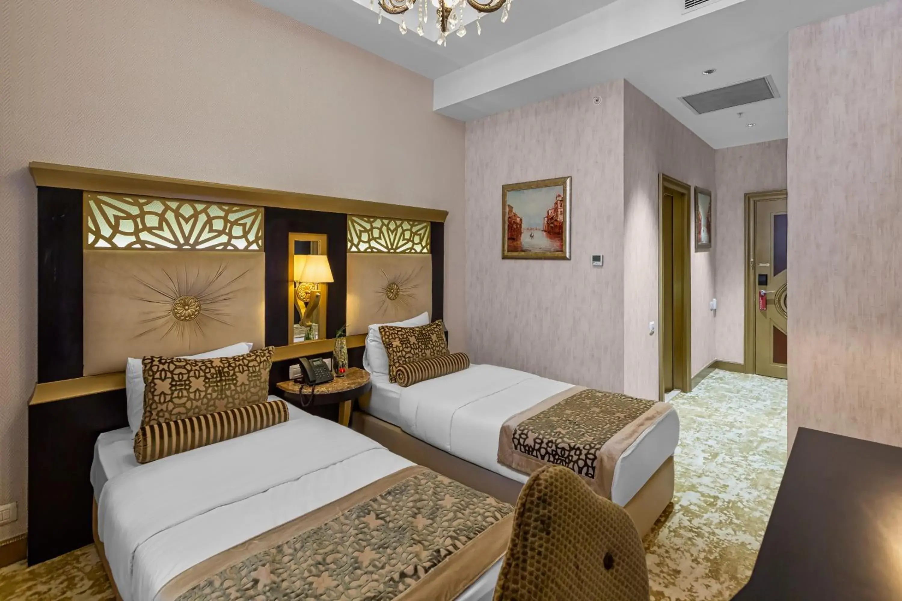 Standard Twin Room - single occupancy in Gabala Karvansaray Hotel Standard Twin Room - single occupancy in Gabala Karvansaray Hotel