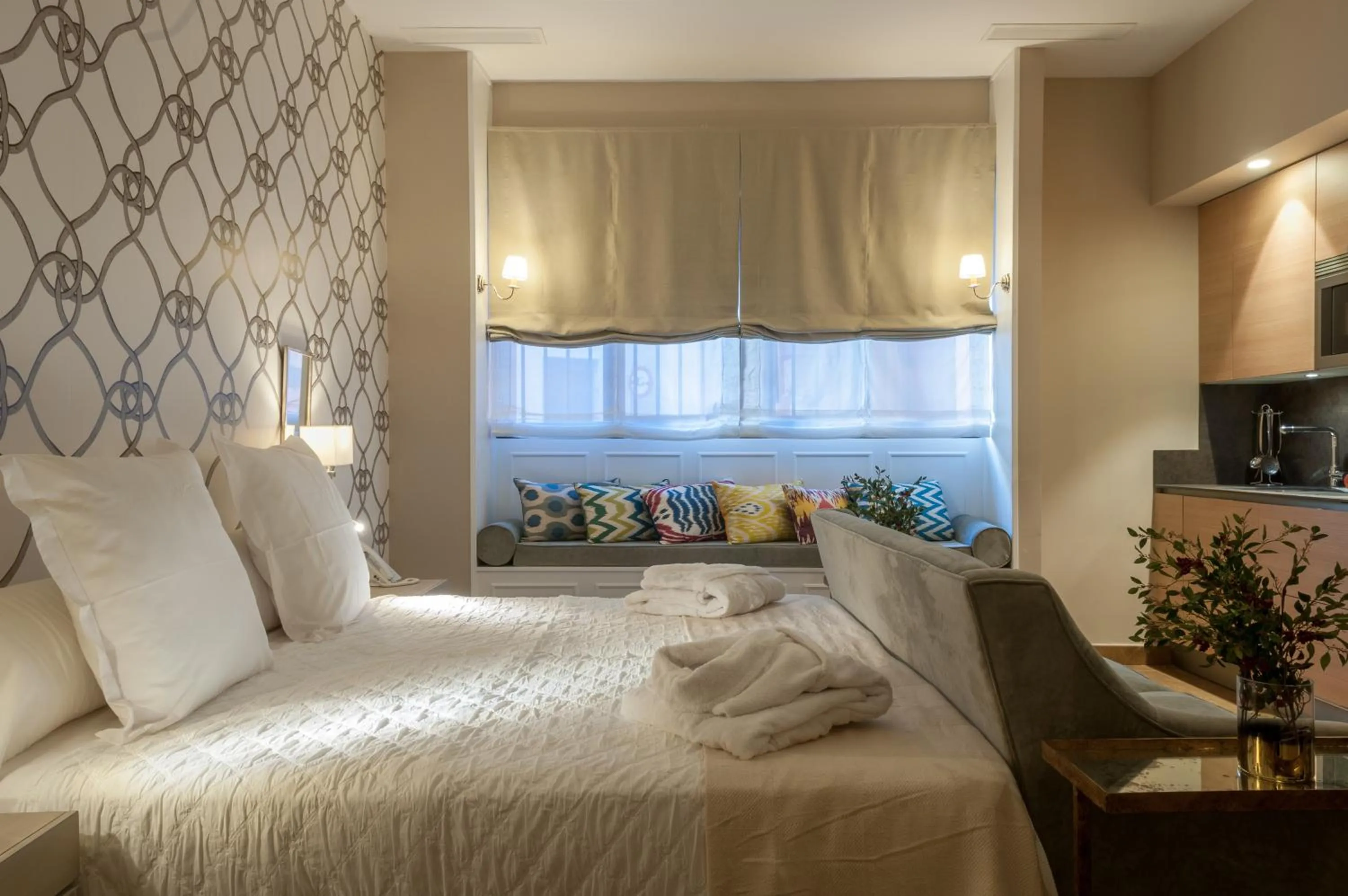 Bed in Suites Murillo Catedral