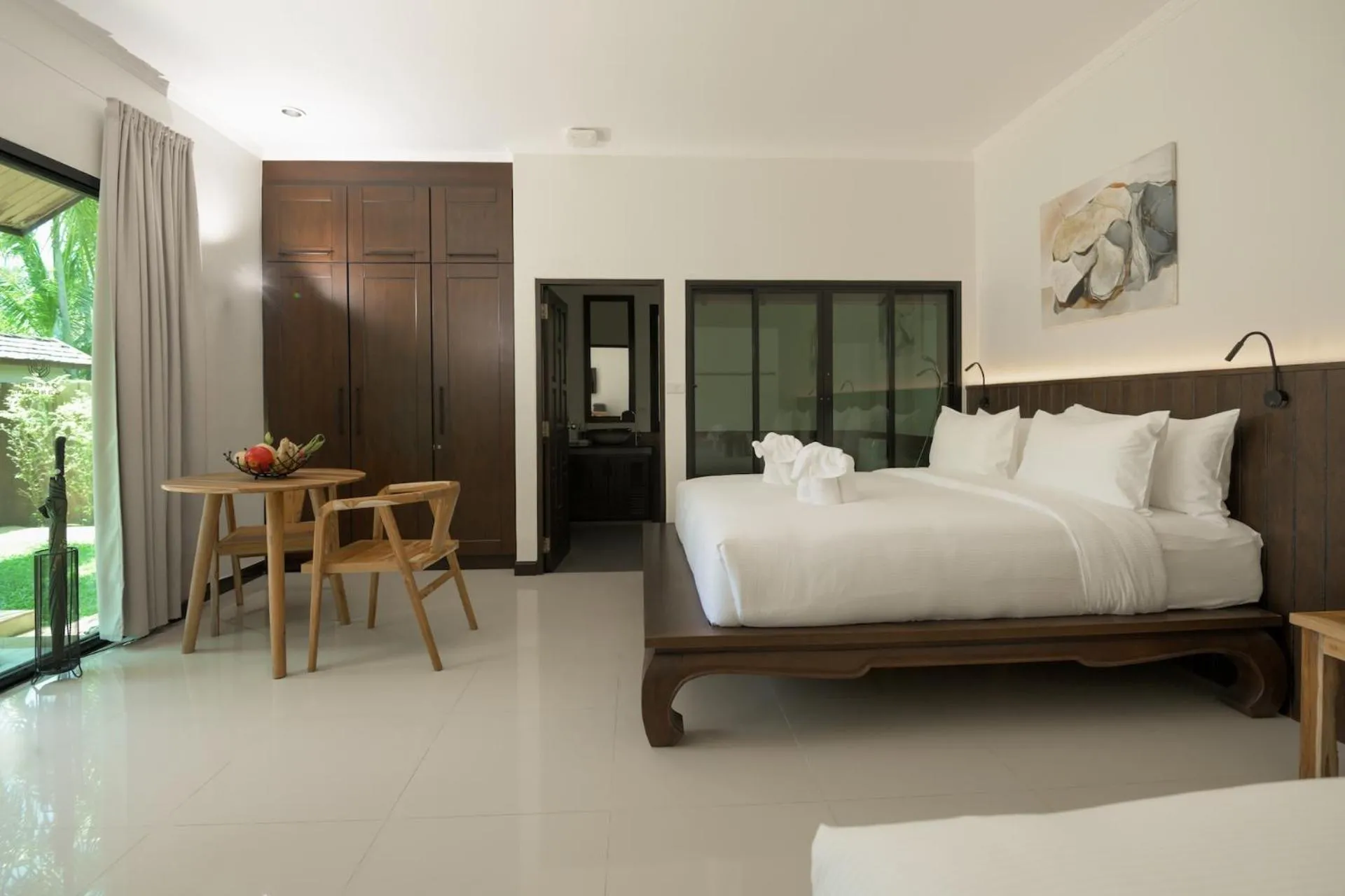 Bed in Green Garden Villa Hotel