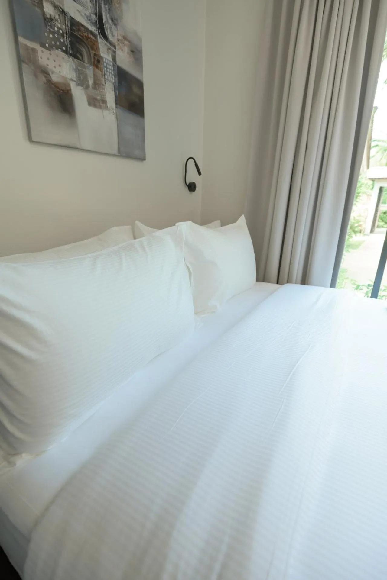 Bed in Green Garden Villa Hotel