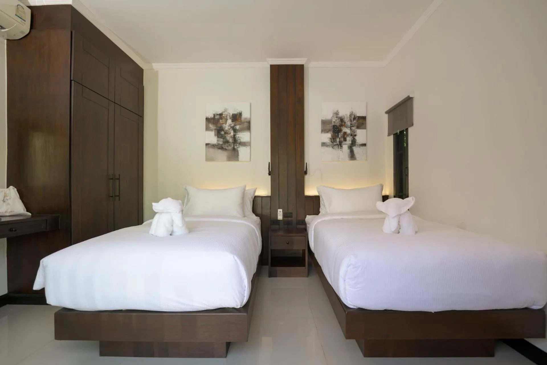 Bed in Green Garden Villa Hotel