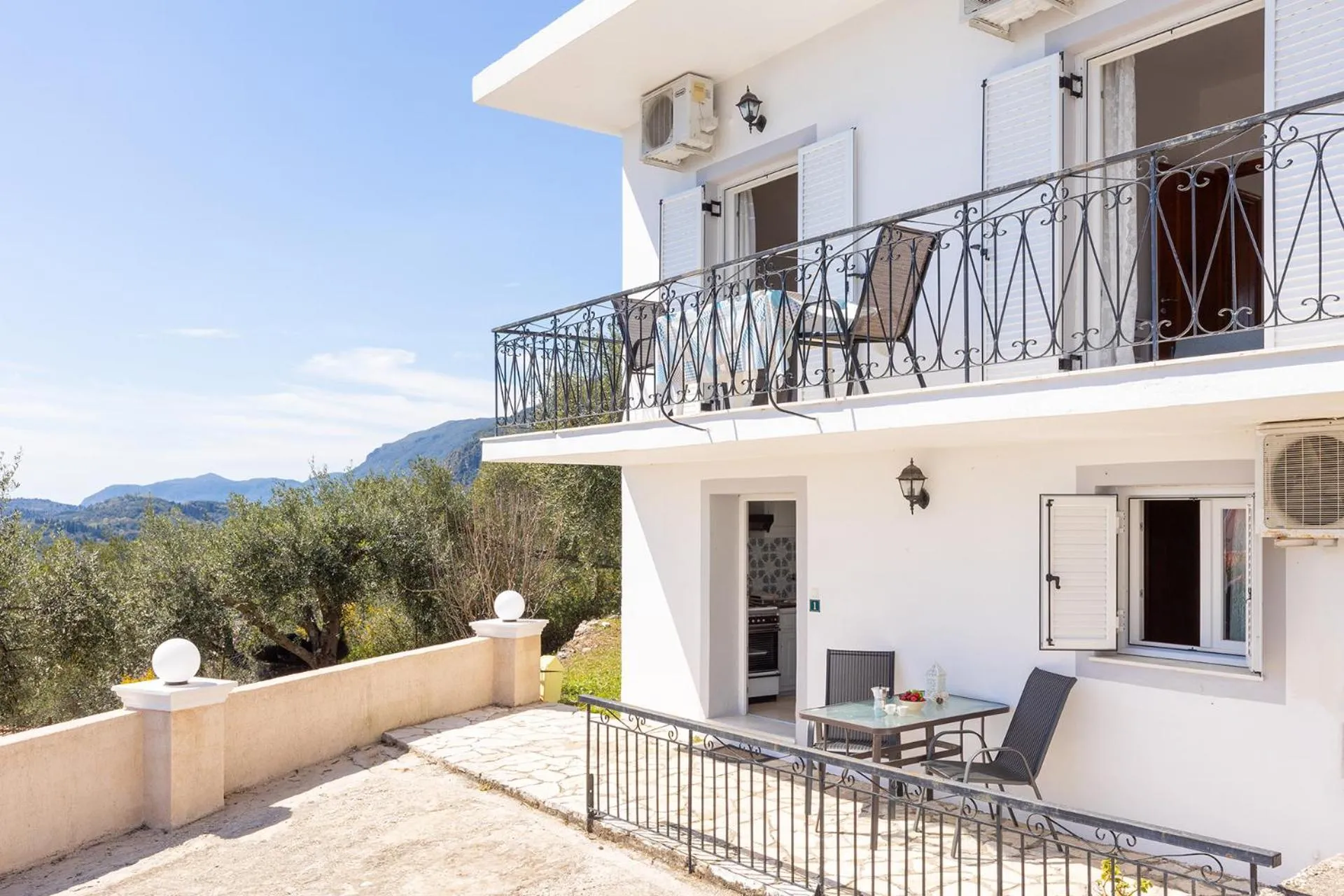 Property building in Katerina Horizon Apartments by Konnect - 1,8km from Ipsos beach