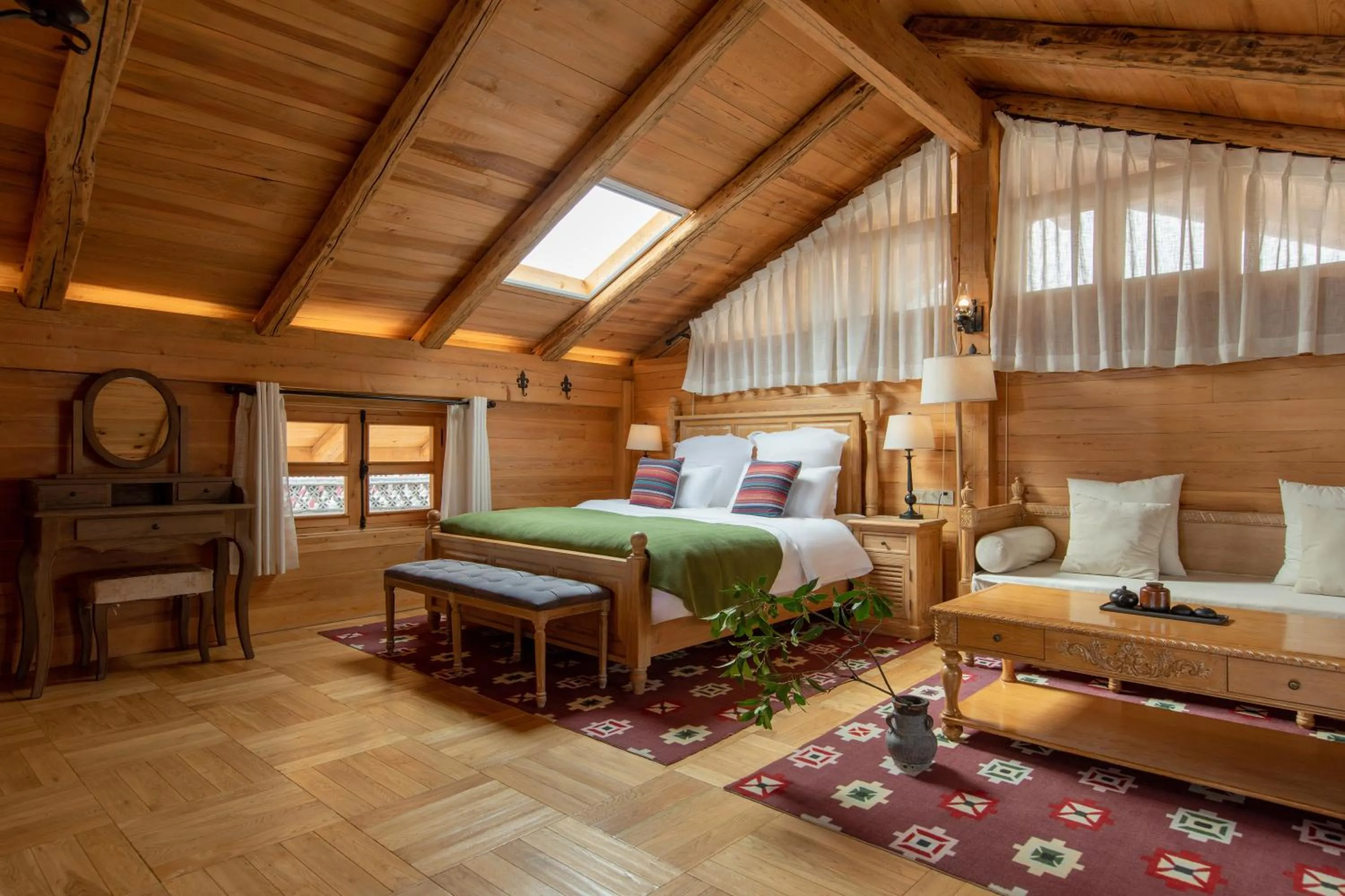 Suite with Terrace in Courtyard Shangri-la 藏舍小院