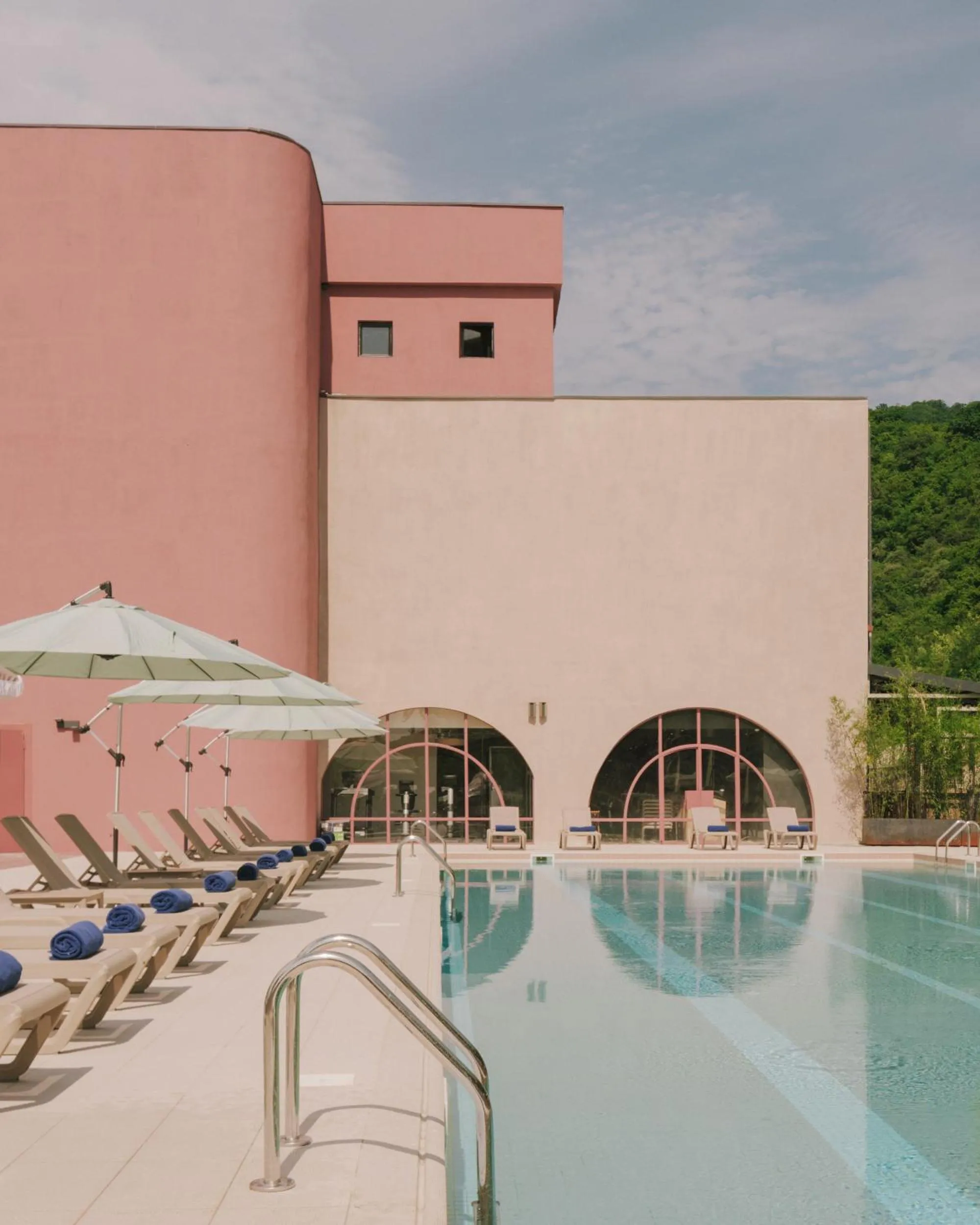 Pool view in Pabellon Hotel