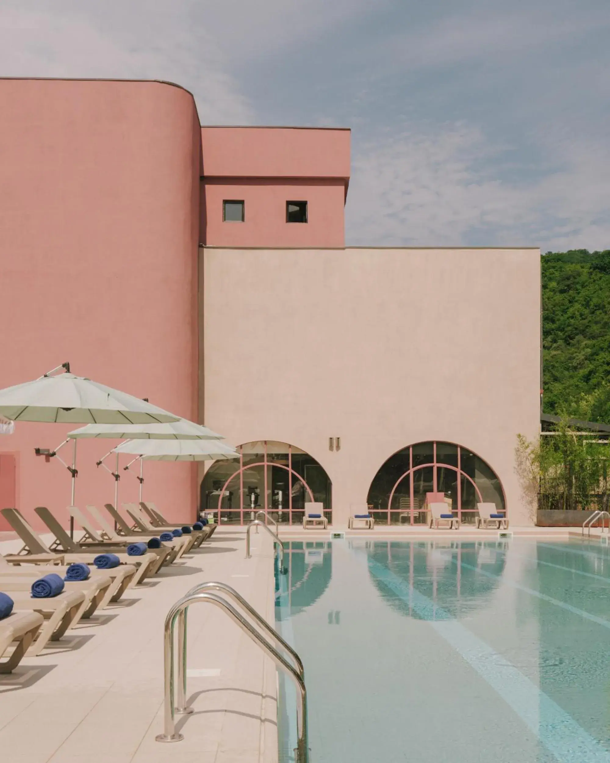 Pool view in Pabellon Hotel Pool view in Pabellon Hotel