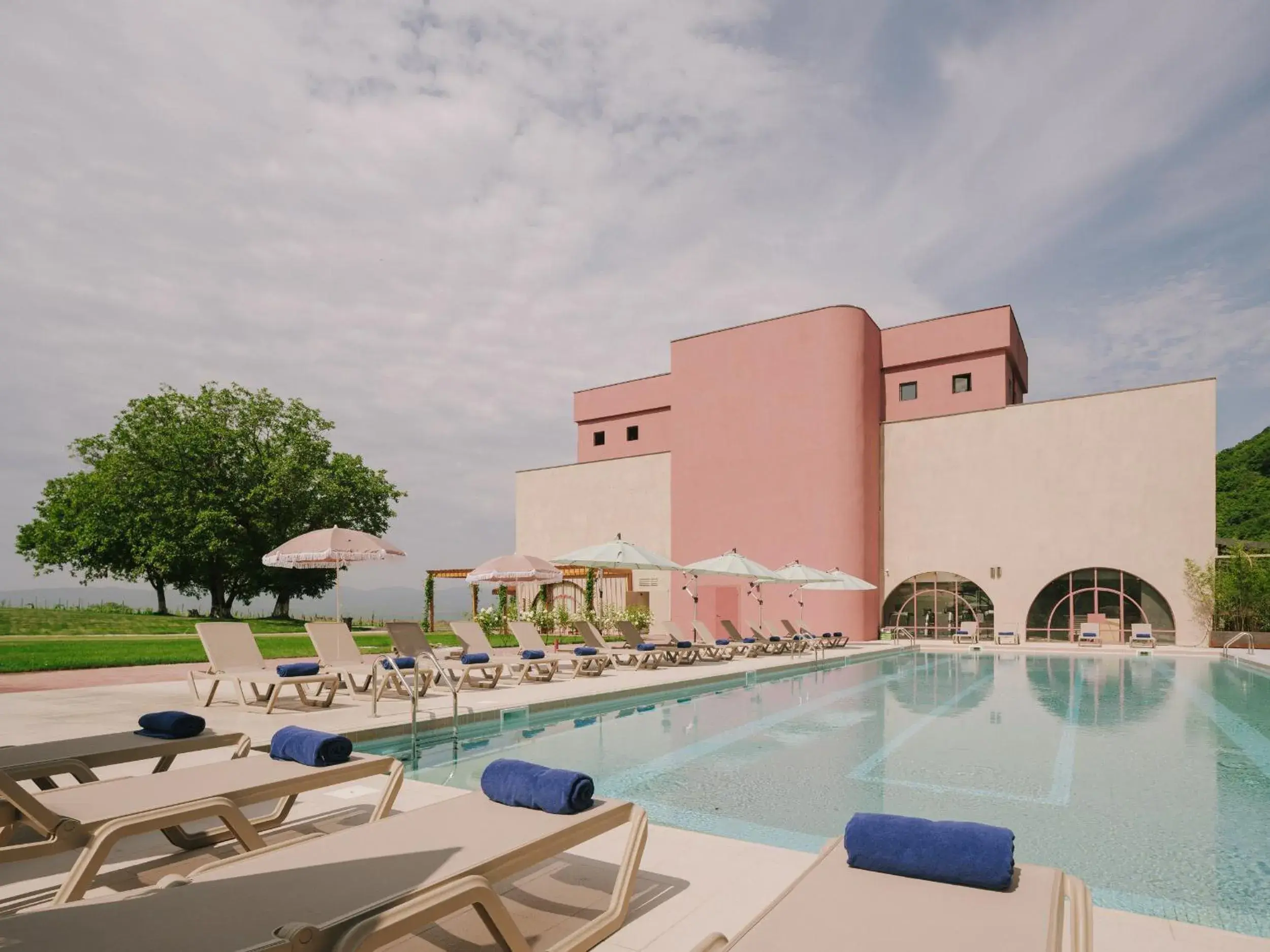 Swimming pool in Pabellon Hotel Swimming pool in Pabellon Hotel