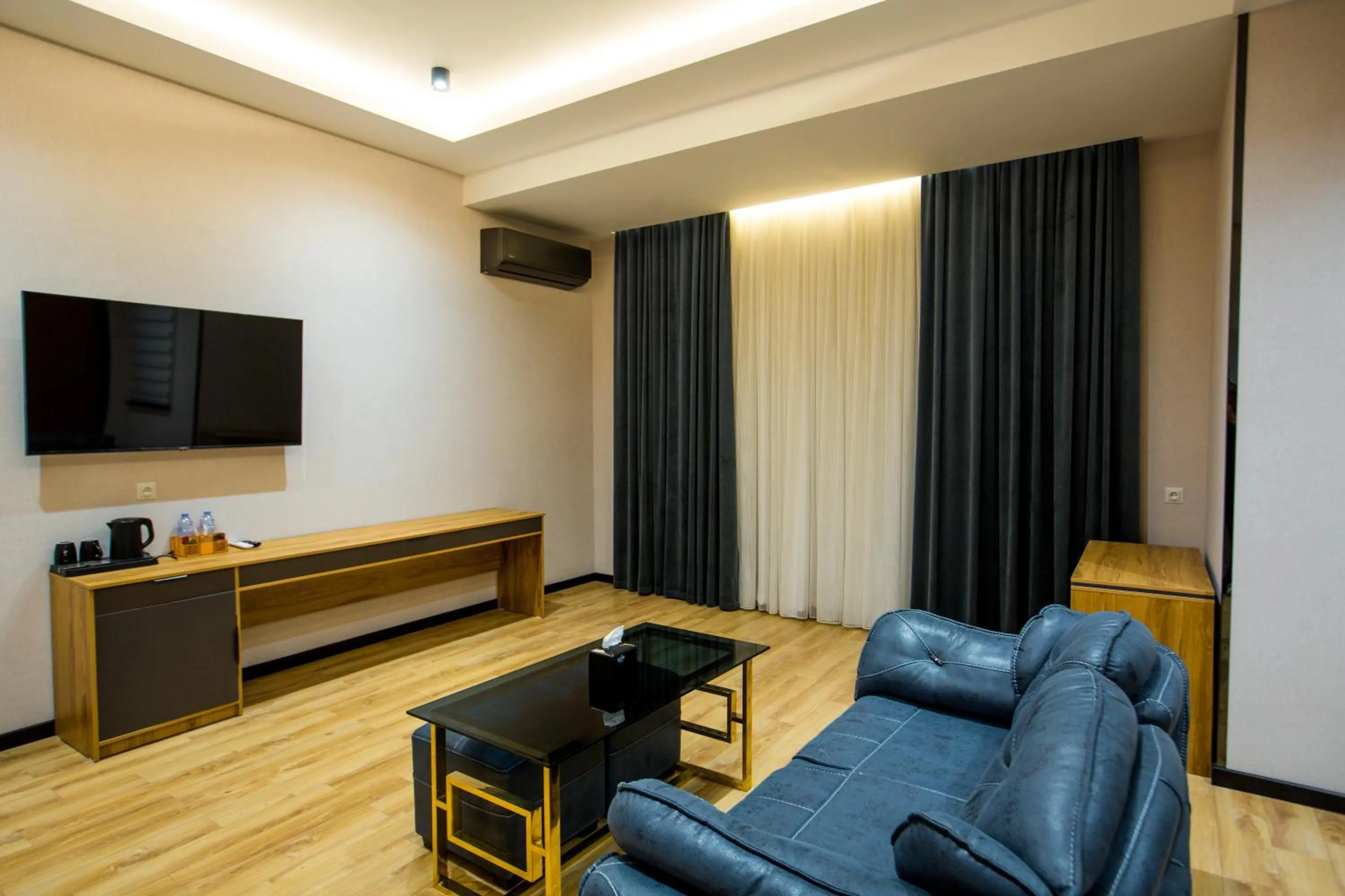 Dining area in Ajwa Plaza Premium Hotel