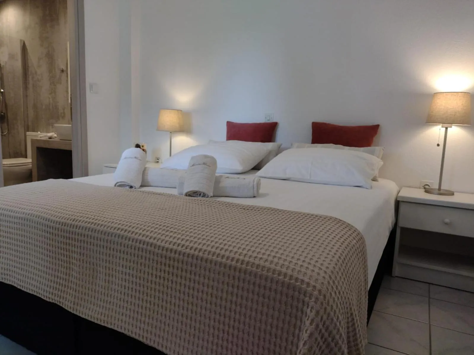 Bed in Marios Garden House