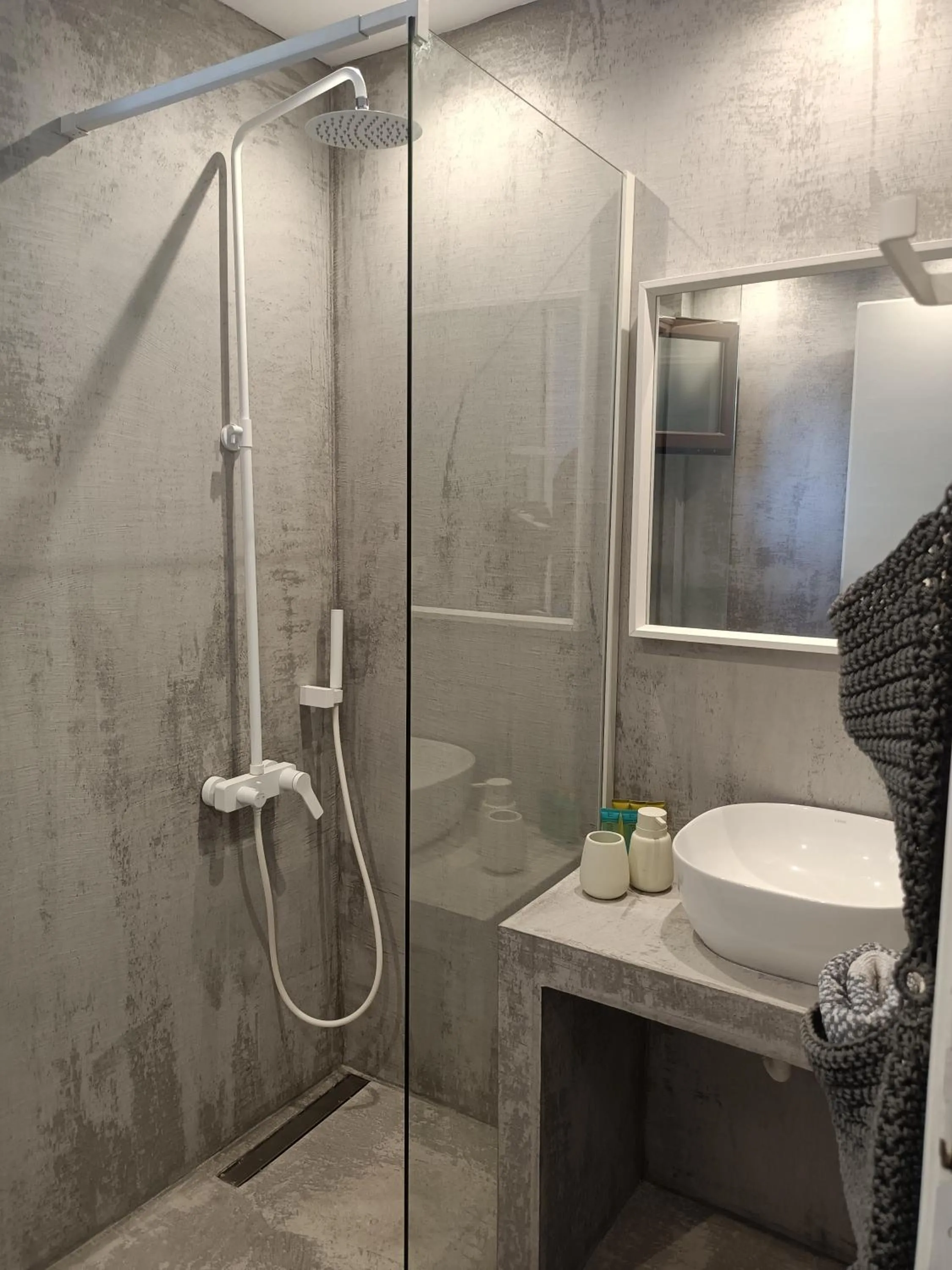 Shower in Marios Garden House