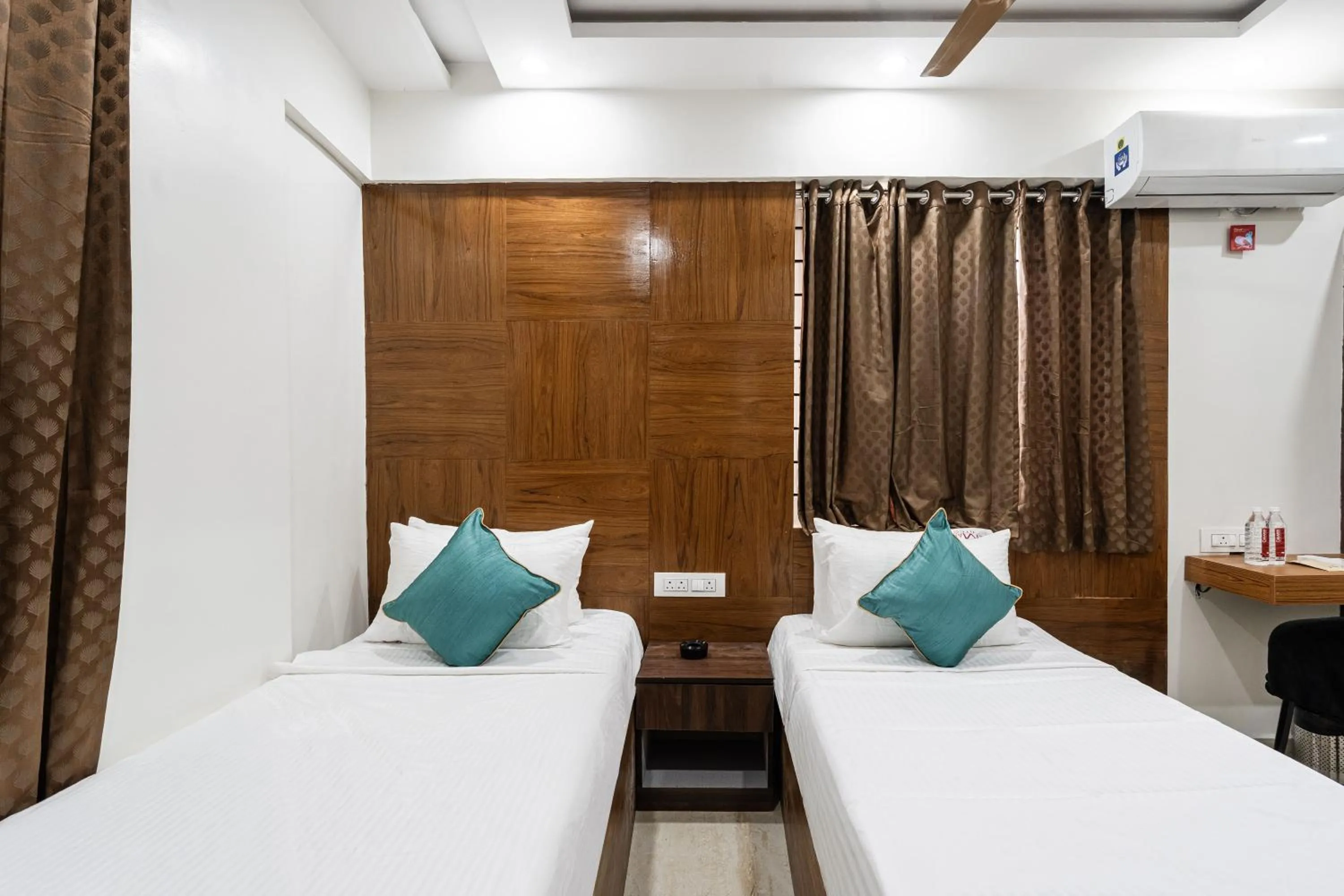 Standard Double or Twin Room - single occupancy in Elmas Suites Bellandur