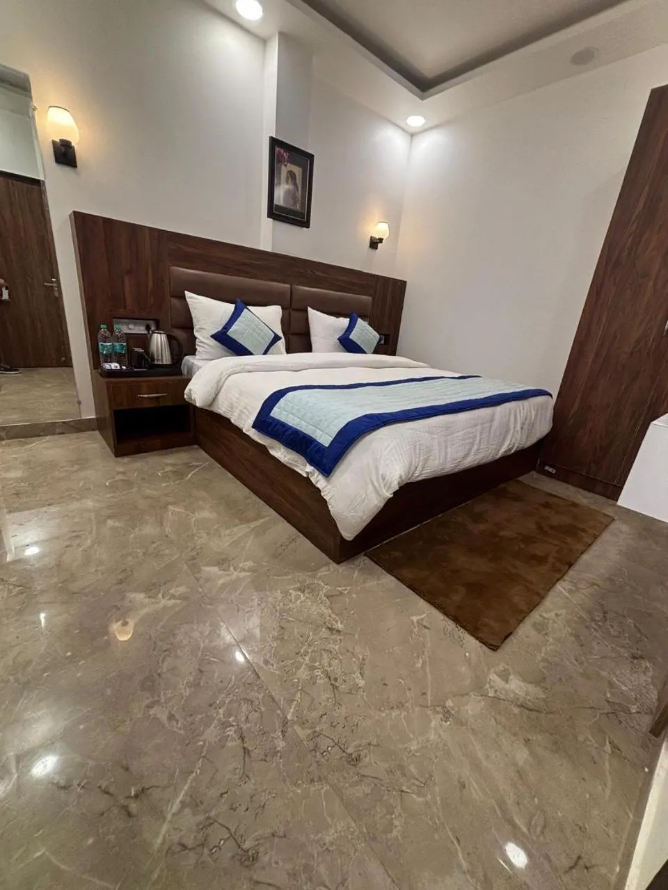 Superior Double Room in Hotel Kuber International-IGI Airport Delhi