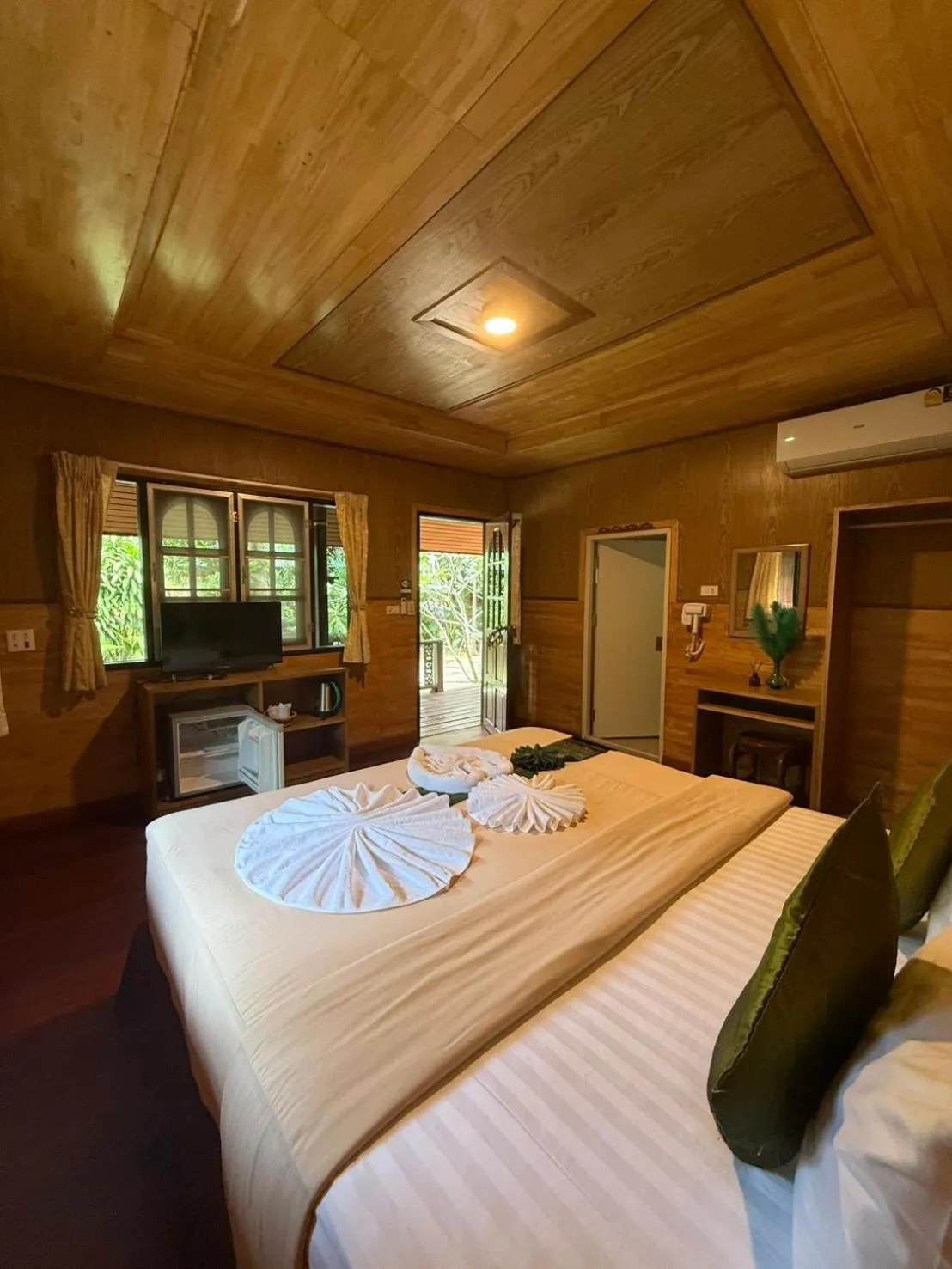 Bedroom, Bed in Dreamland Resort