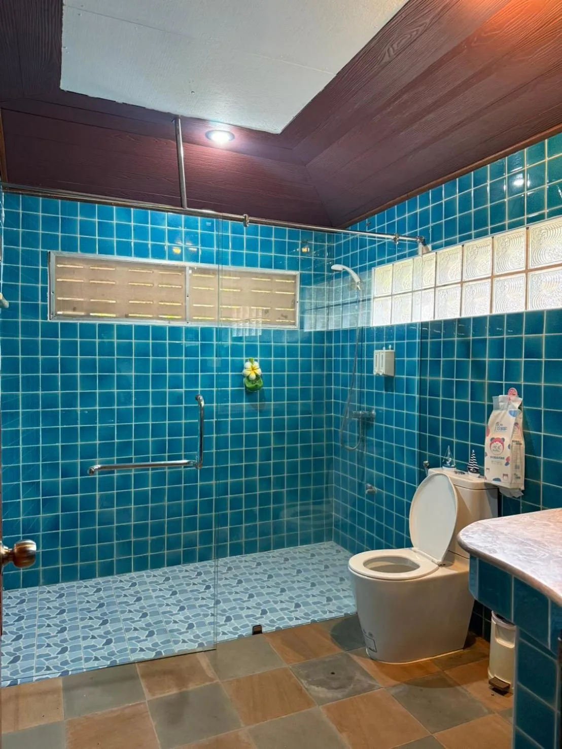 Shower in Dreamland Resort