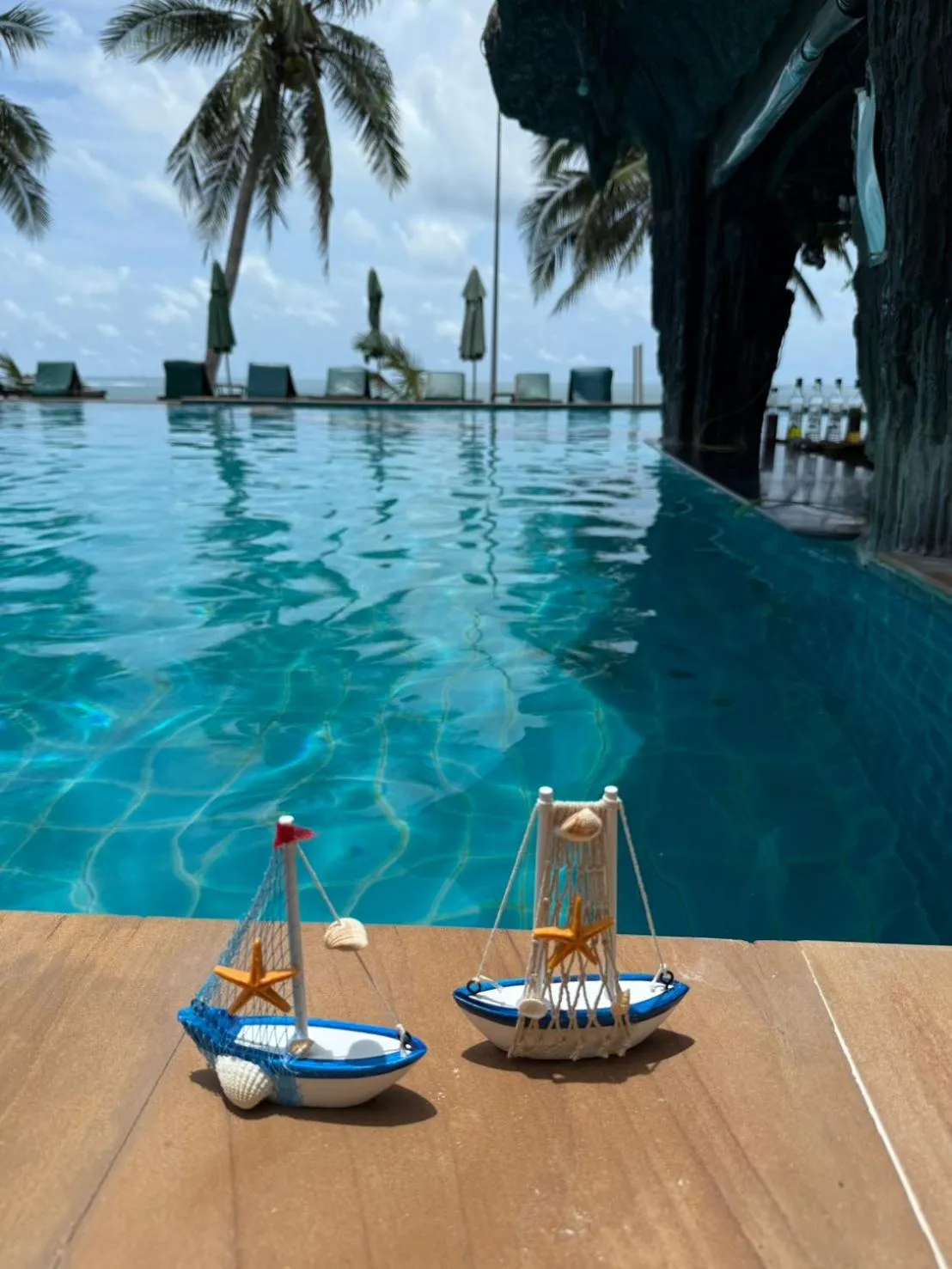 Swimming pool in Dreamland Resort