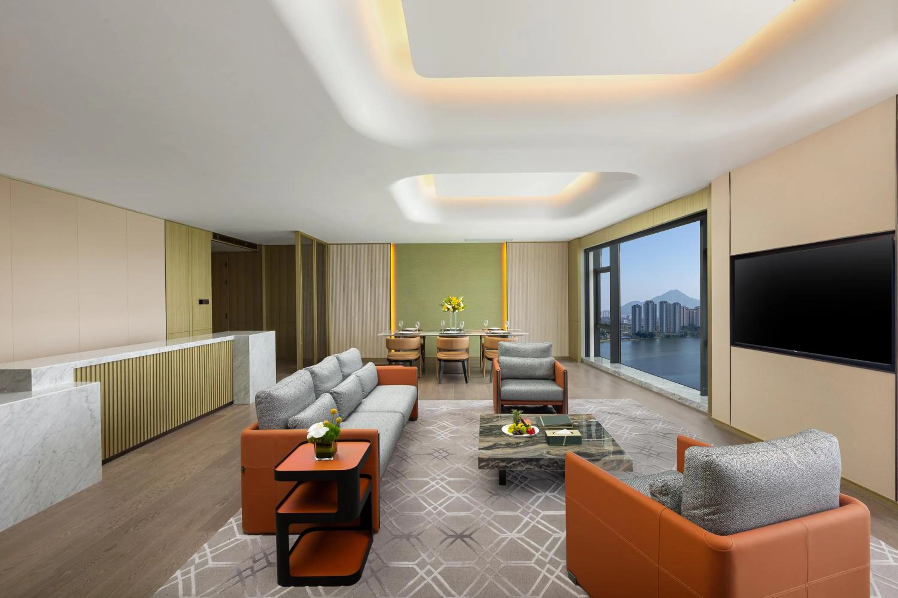 Living room in Crowne Plaza Putian by IHG
