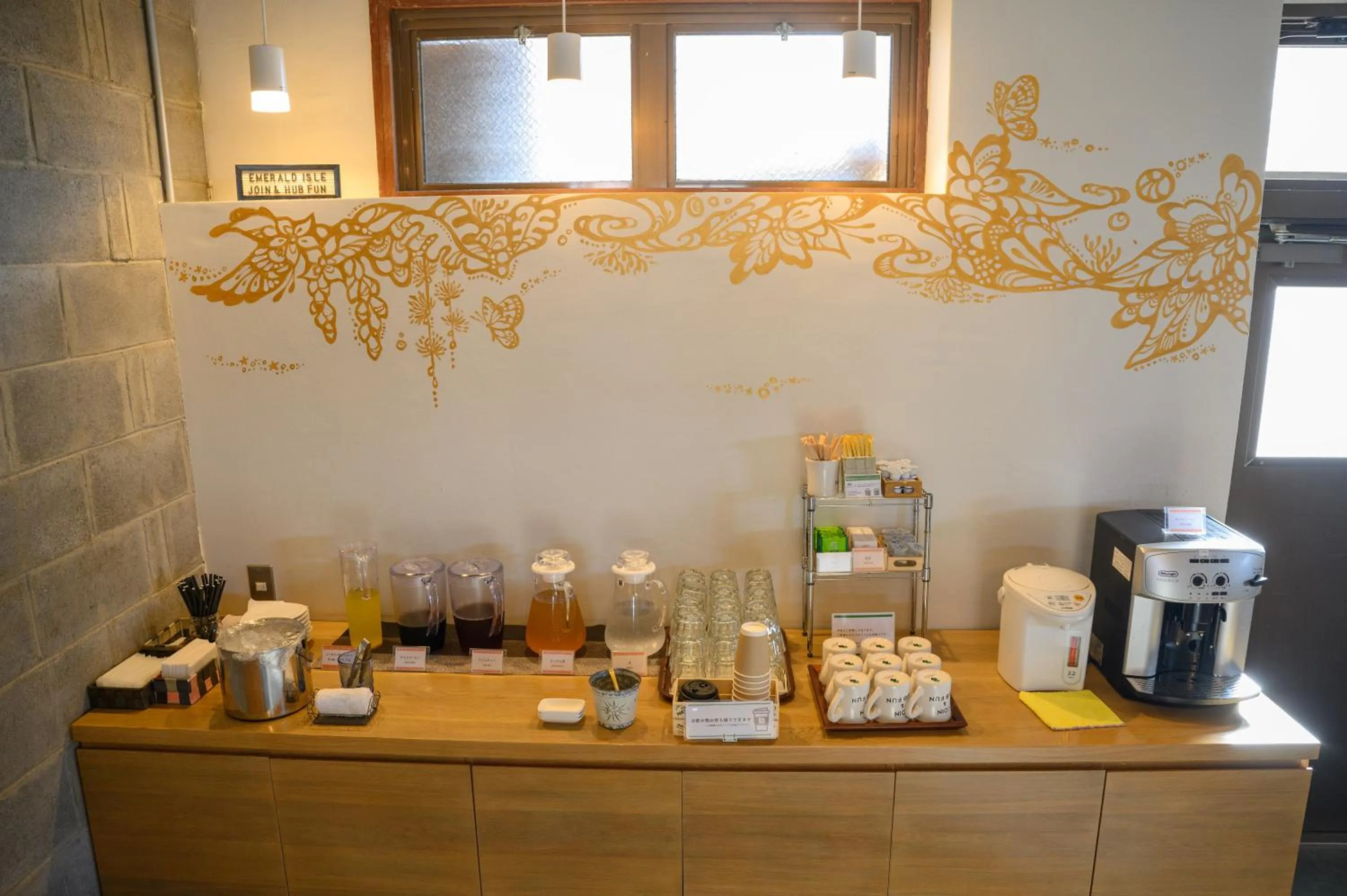 Communal lounge/ TV room in Hotel Emerald Isle Ishigakijima