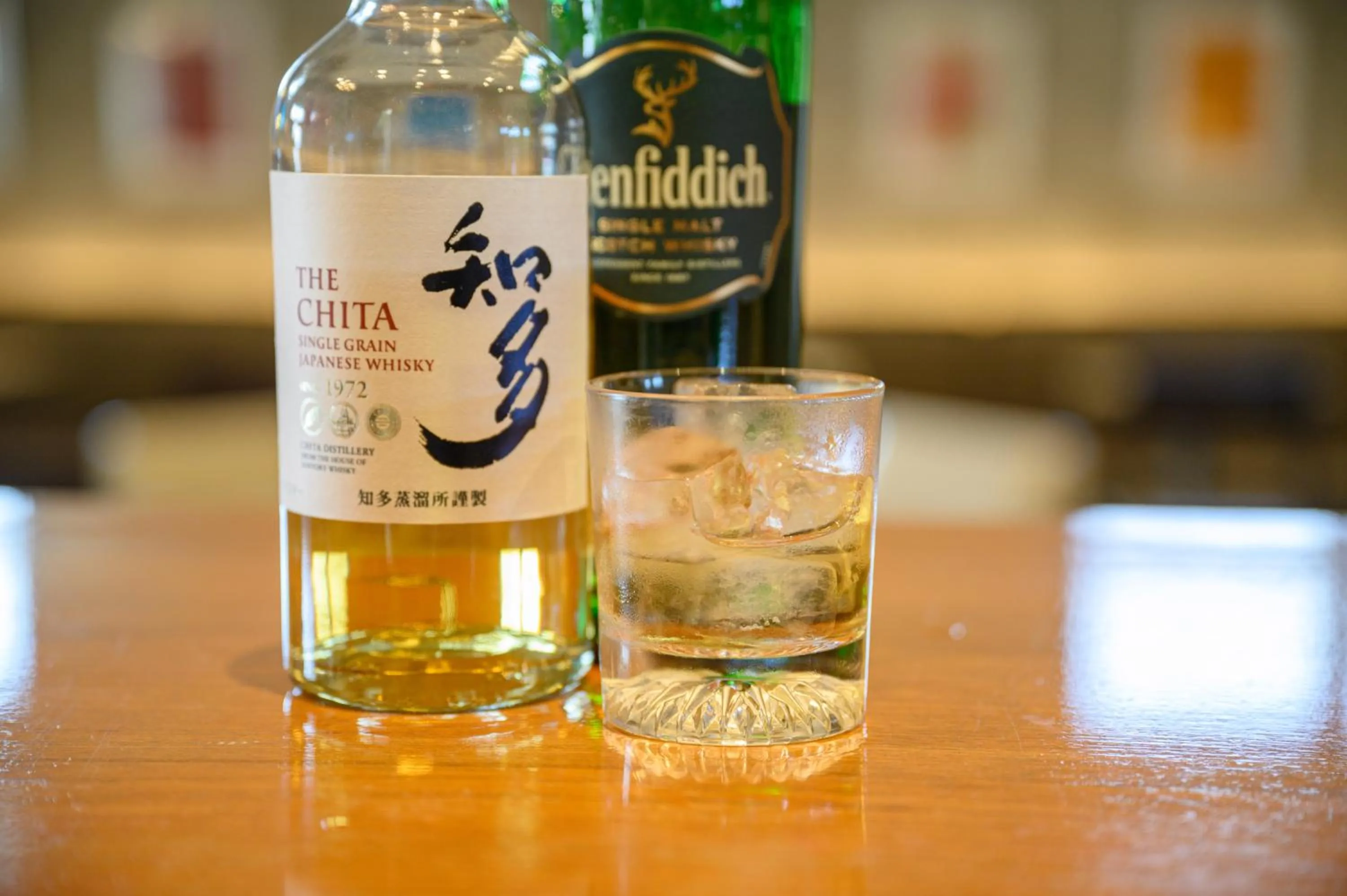 Communal lounge/ TV room in Hotel Emerald Isle Ishigakijima