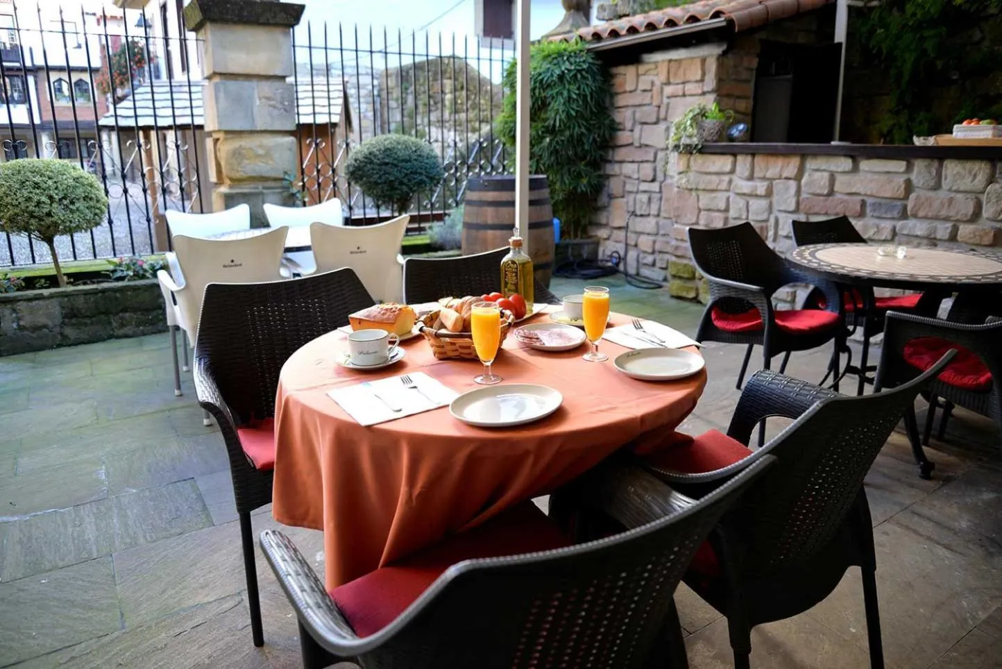 Breakfast in Hotel Palacete