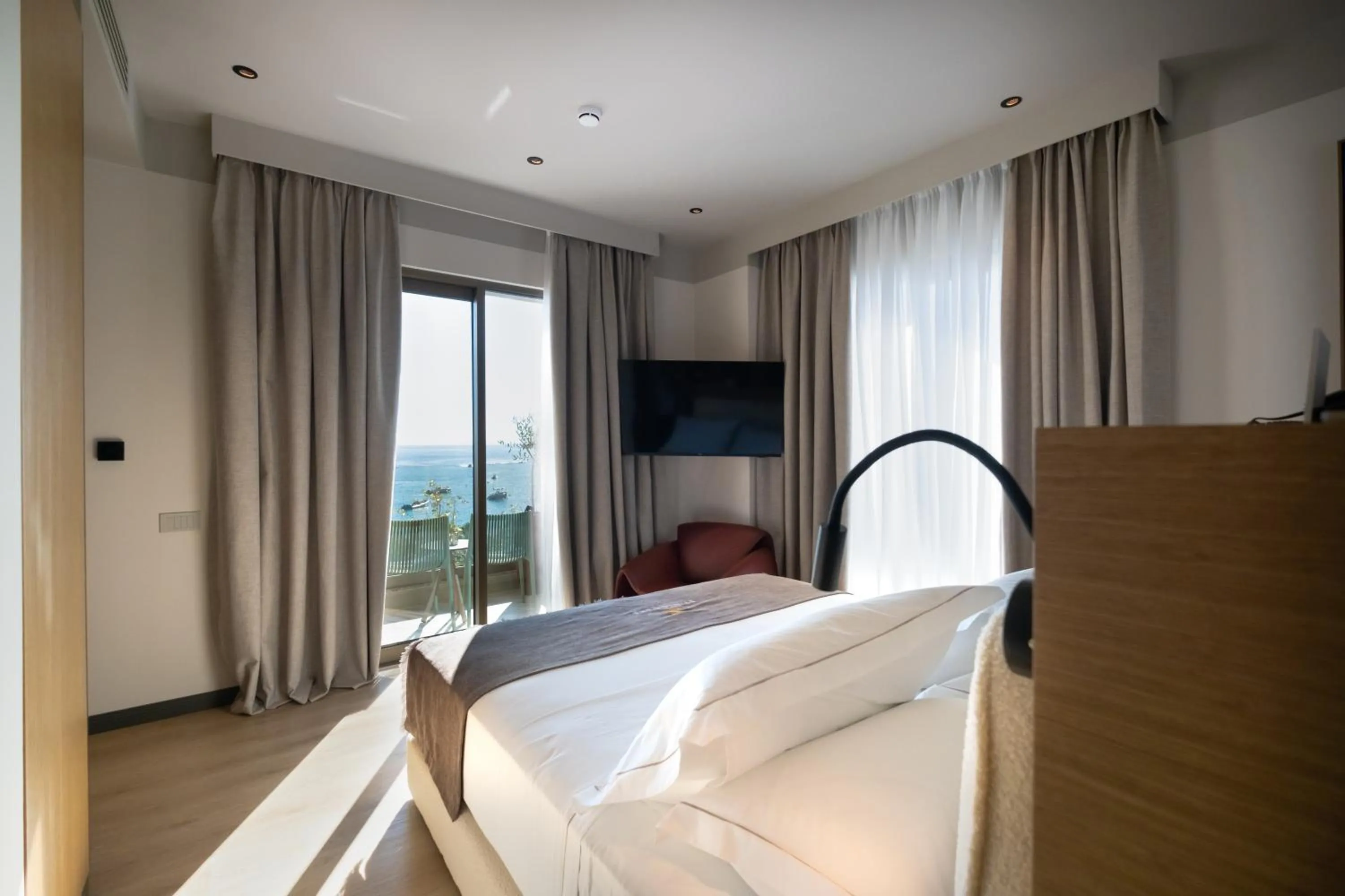 Bed in Saint Nicolas Hotel