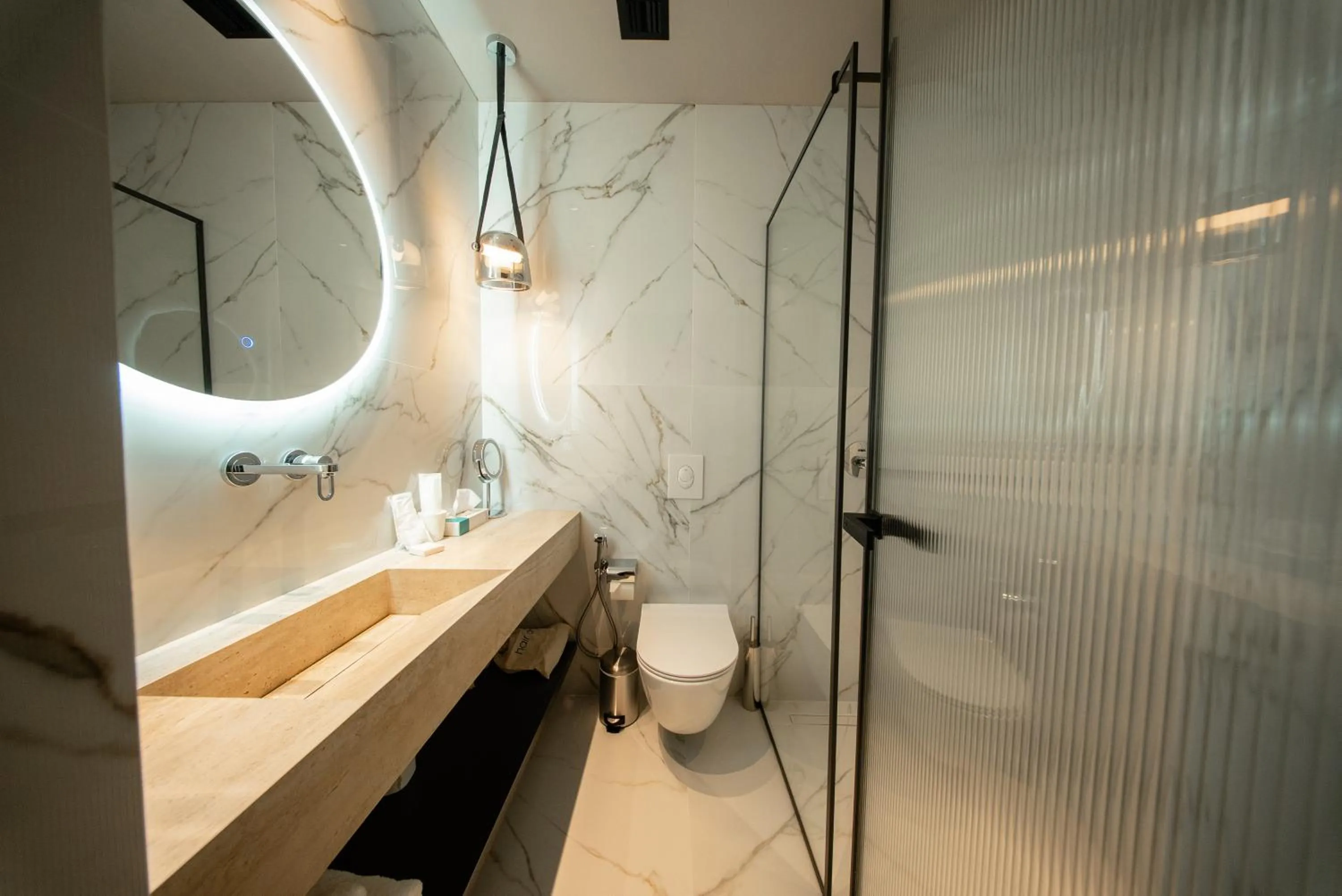 Shower in Saint Nicolas Hotel