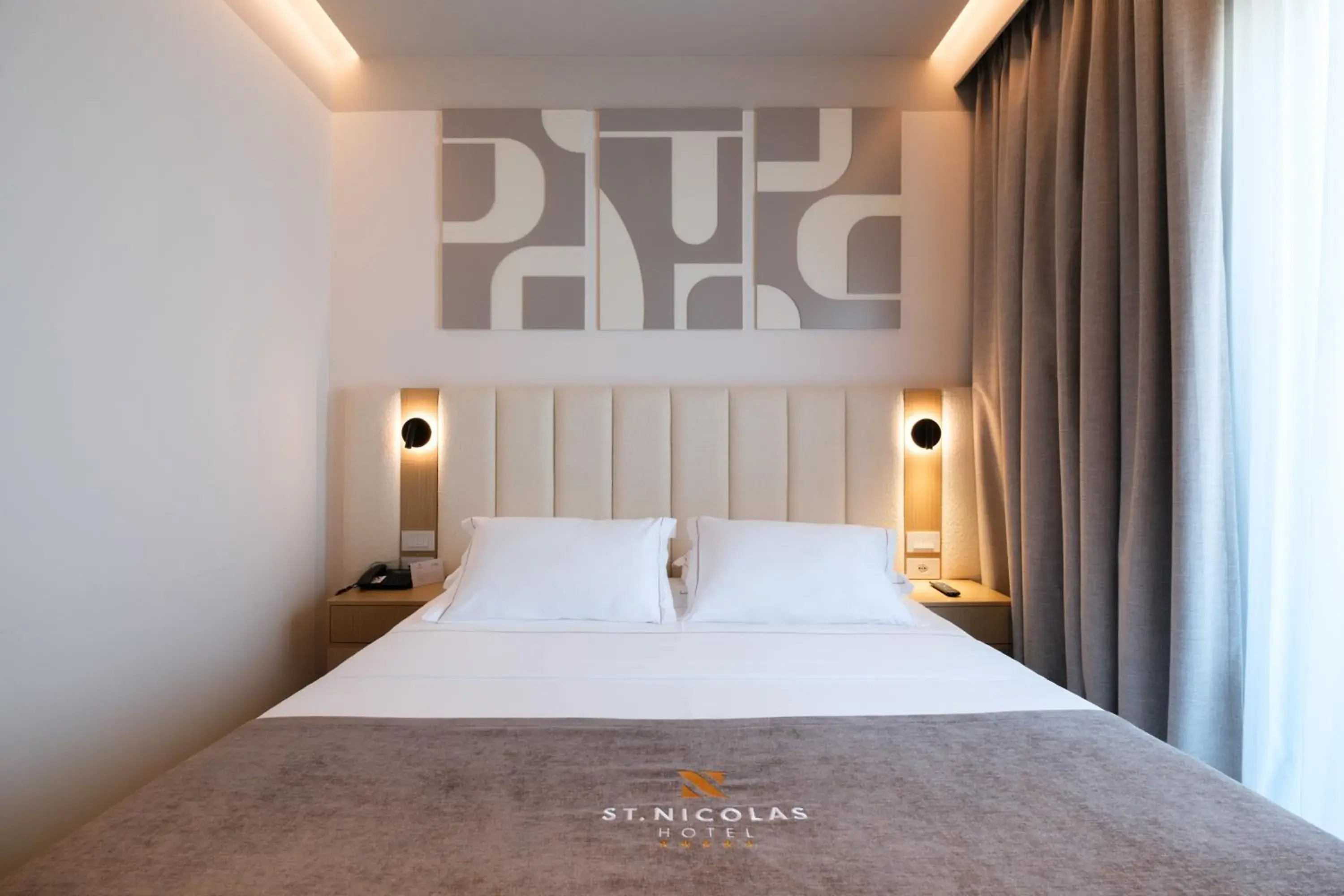 Standard Double Room with City View in Saint Nicolas Hotel Standard Double Room with City View in Saint Nicolas Hotel